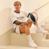 GymBeam Tricou oversized Varsity White · záber 2