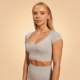 BeastPink Tricou cropped pentru femei Sense Grey · záber 3