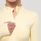 GymBeam Top sport pentru femei Luma Butter Yellow · záber 2