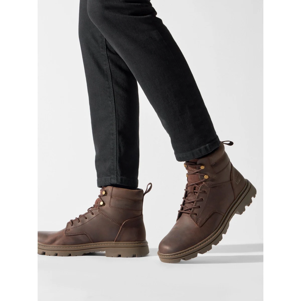 Pohodni čevlji CAT Footwear Practitioner Mid P725843 Rjava - Velikost: 40 | Barva: hnedá | Starostna skupina: Odrasli | Spol: Moški · záber 2