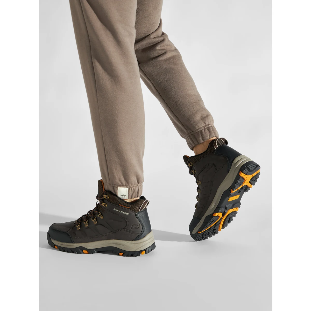 Pohodni čevlji Skechers Daggett 204642/CHOC Rjava - Velikost: 40 | Barva: hnedá | Starostna skupina: Odrasli | Spol: Moški · záber 2