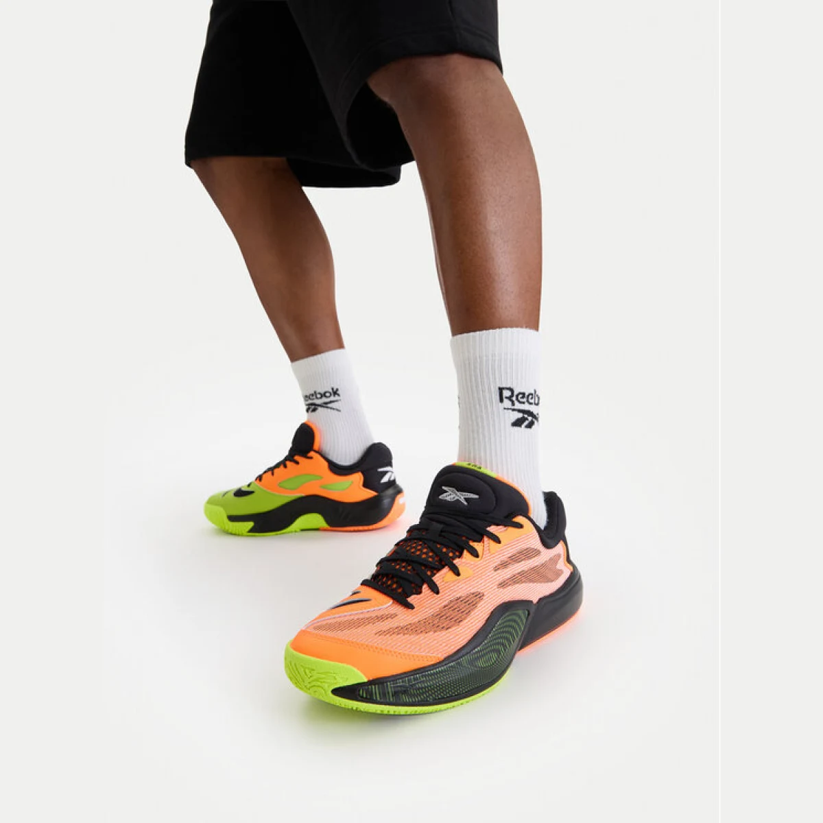 Reebok Čevlji za košarko SS-ENGINE A 26 SE 100256186 Oranžna · záber 2