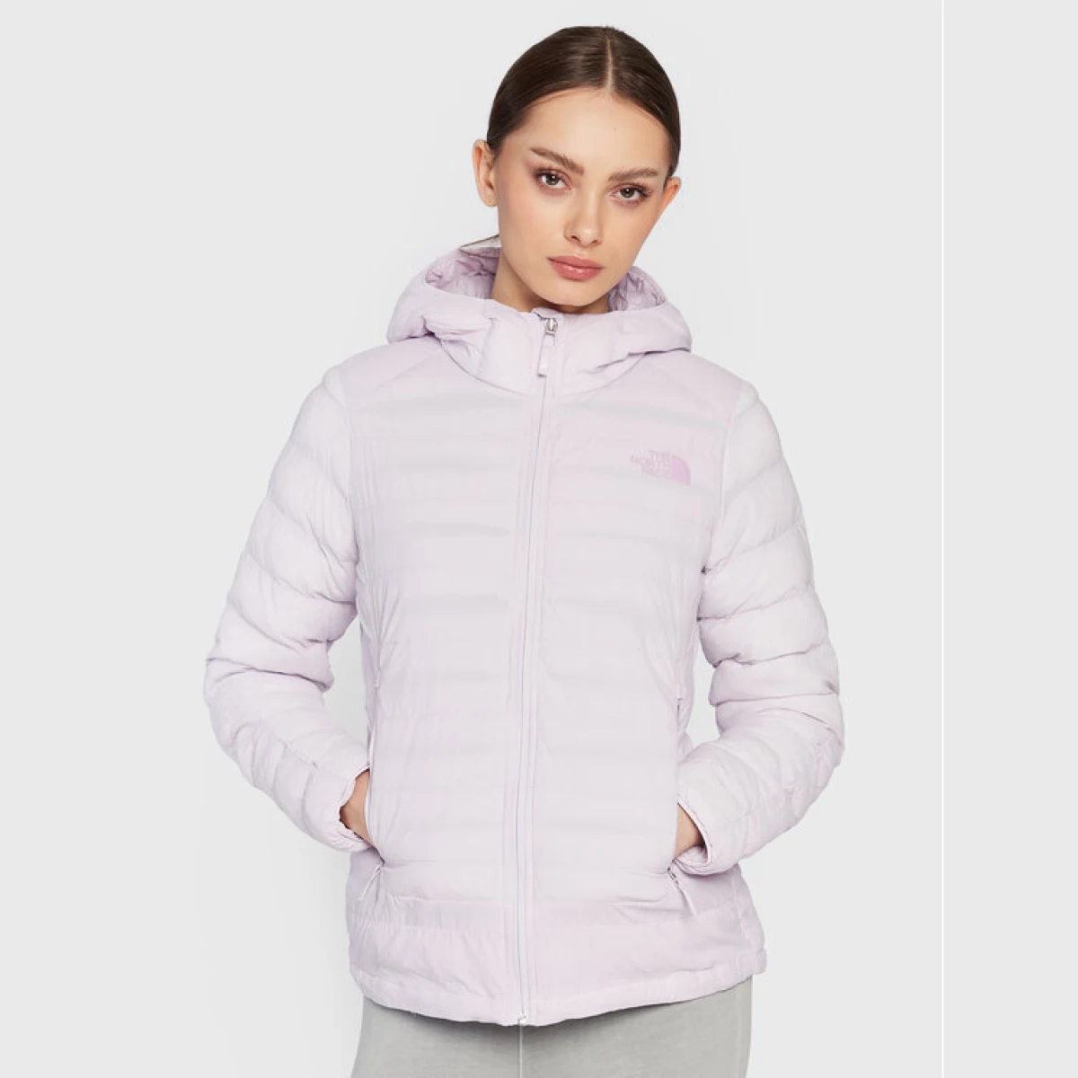 The North Face Prehodna jakna Thermoball NF0A7ULQ Vijolična Slim Fit · záber 2