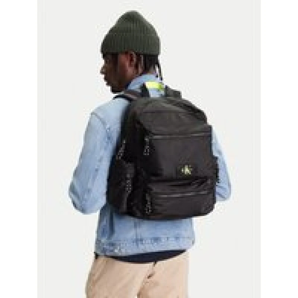 Nahrbtnik Calvin Klein Tech Utility Backpack LV04G3122G Črna · záber 1