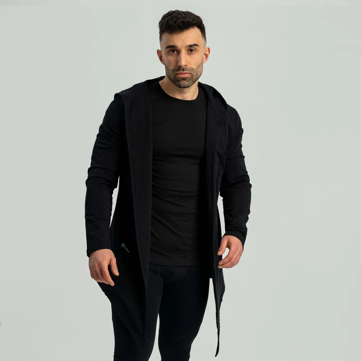 STRIX Jopa s kapuco Black - Velikost: S | Barva: čierna | Starostna skupina: Odrasli | Teža: 0,72 g | Pakiranje: 30 · záber 1
