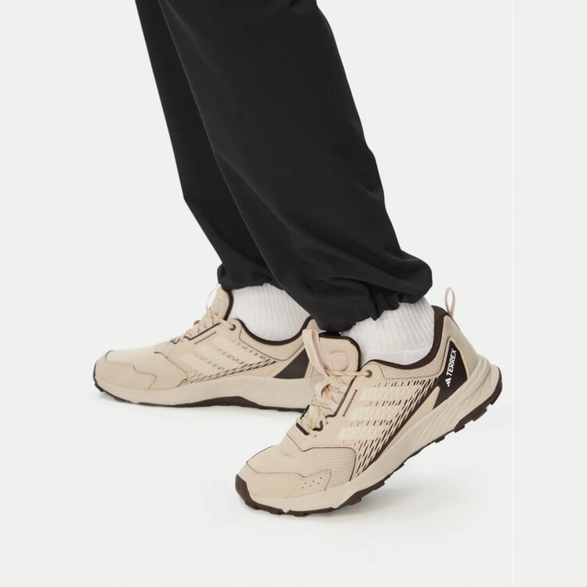 adidas Trekking čevlji Tracefinder HQ5094 Bež · záber 2