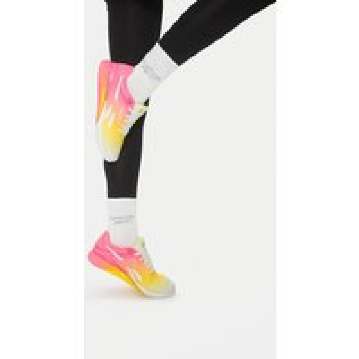 Reebok Čevlji za telovadbo NANO X5 100209375 Pisana · záber 1