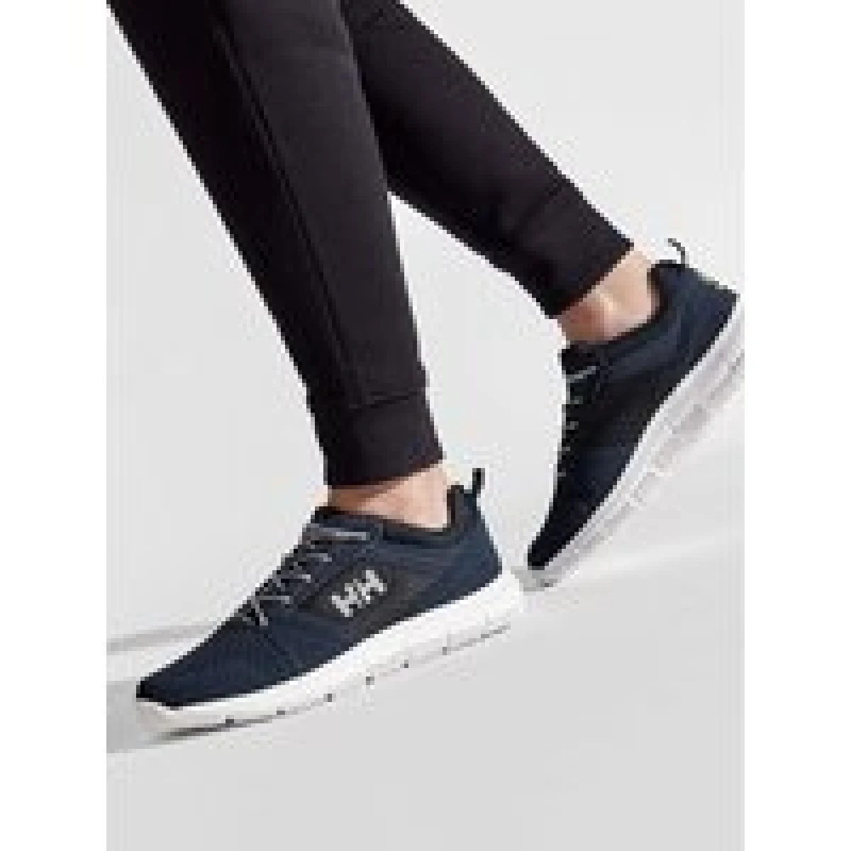 Helly Hansen Superge Skagen F-1 Offshore 113-12.597 Mornarsko modra - Velikost: 41 | Barva: modrá | Starostna skupina: Odrasli | Spol: Moški · záber 1