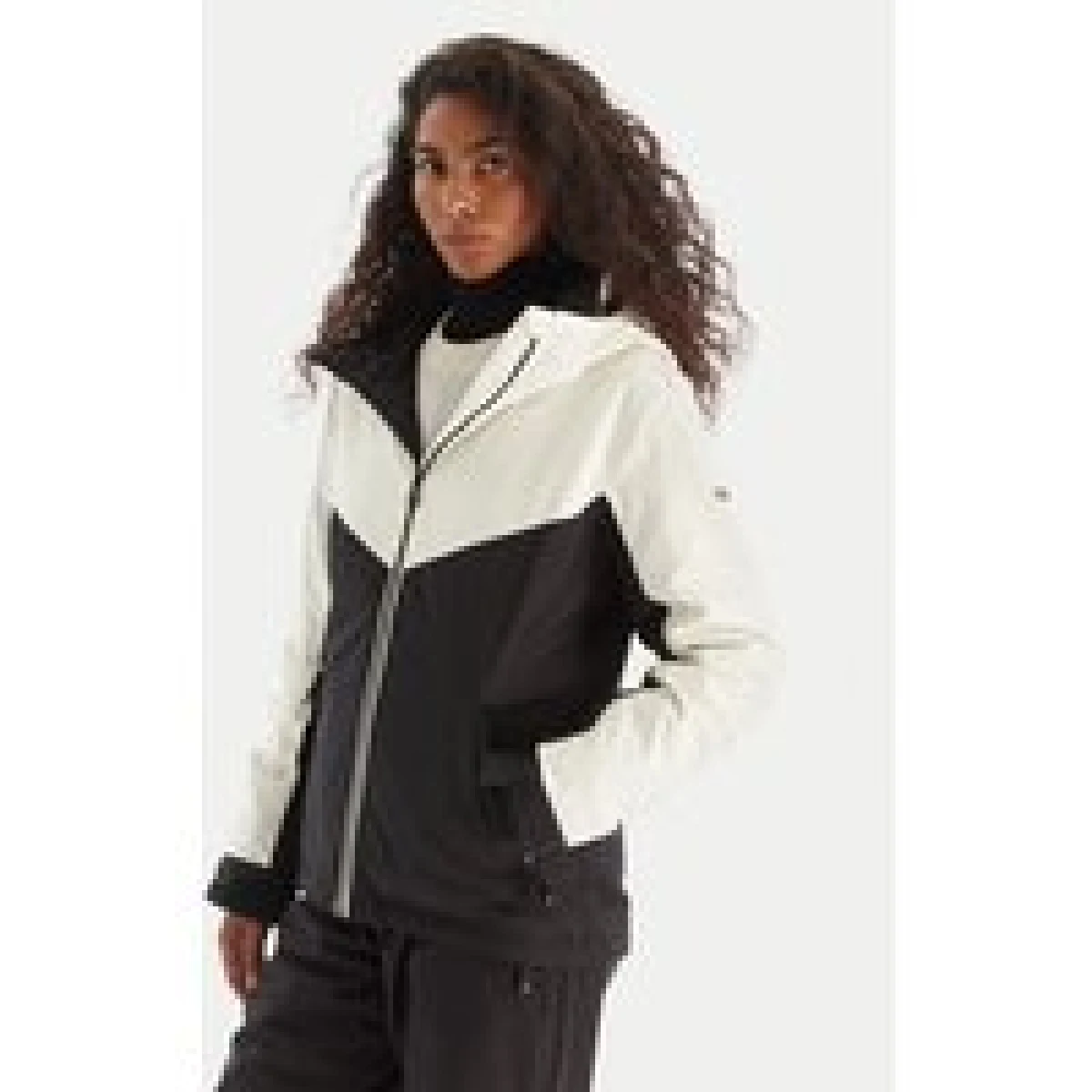 Roxy Smučarska jakna ERJTJ03526 Črna Slim Fit · záber 1