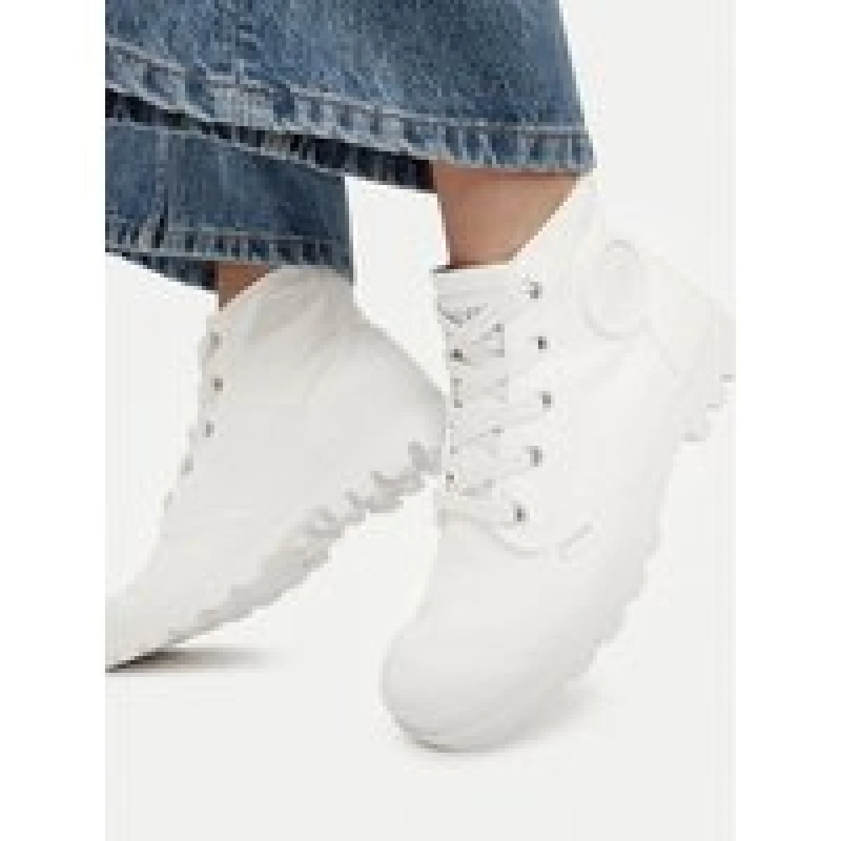 Palladium Pohodni čevlji Pampa Hi 92352-116-M Bela - Velikost: 39 | Barva: biela | Starostna skupina: Odrasli | Spol: Ženske · záber 1