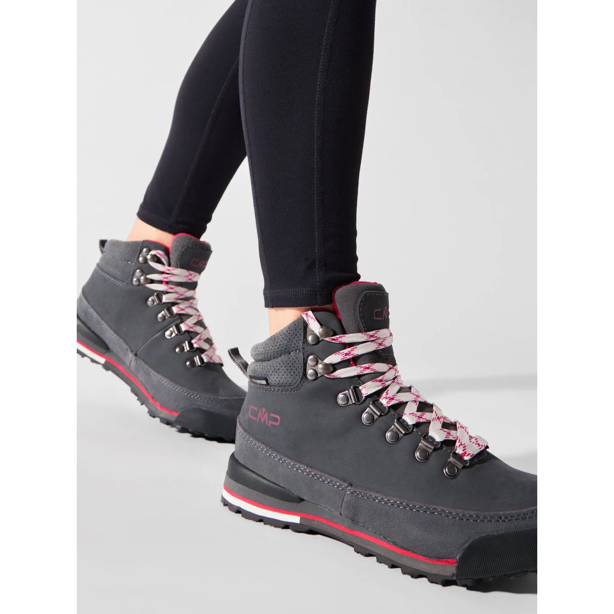 Trekking čevlji CMP Heka Wmn Hiking Shoes Wp 3Q49556 Siva · záber 2