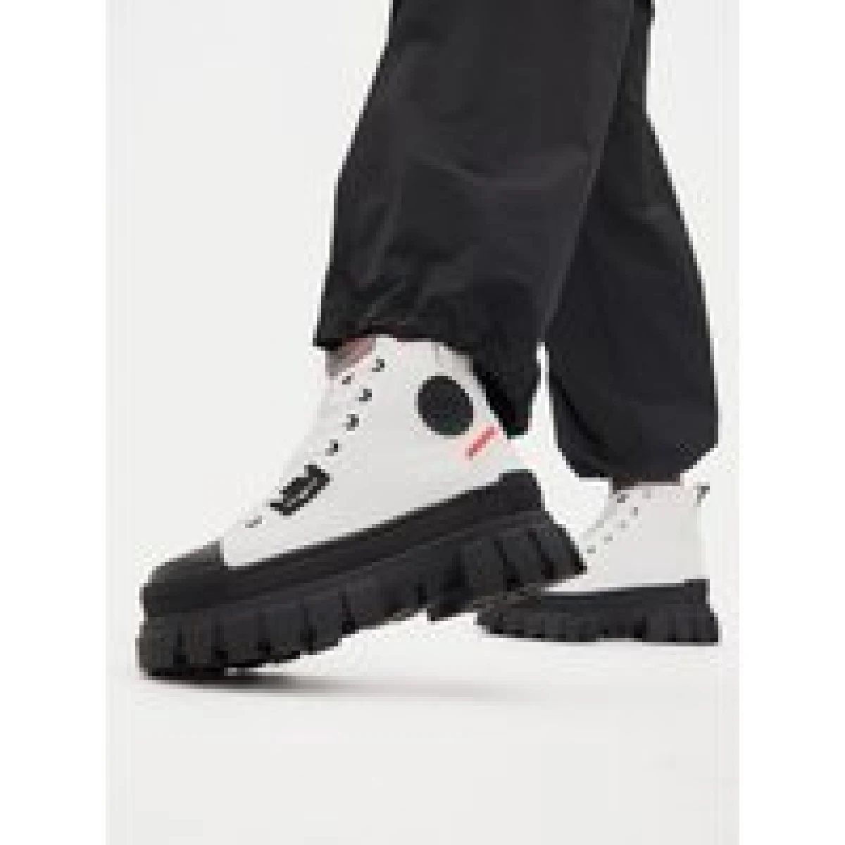 Pohodni čevlji Palladium Revolt Hi Tx 97242-116-M Bela · záber 1