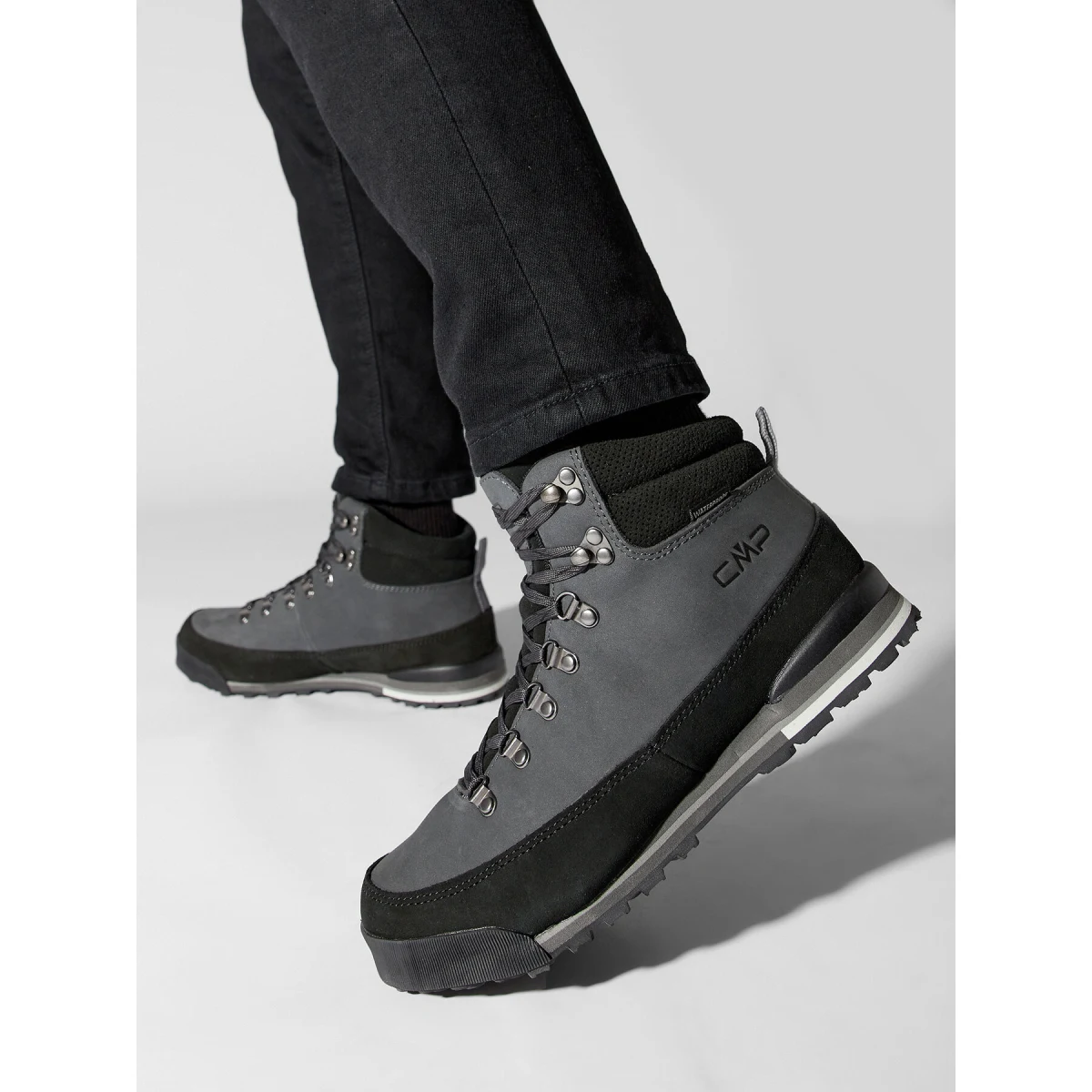 Trekking čevlji CMP Heka Wp 3Q49557 Siva · záber 2