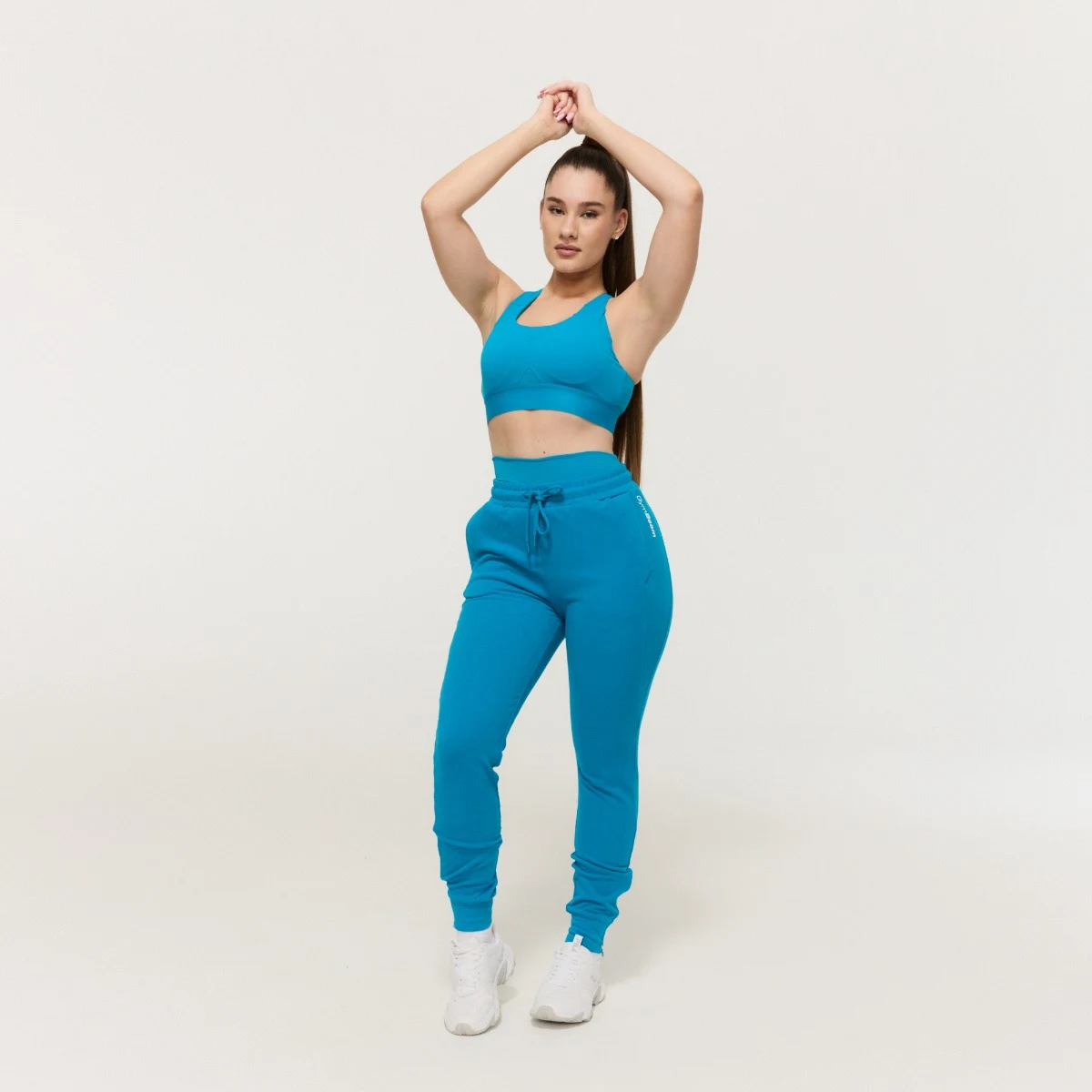 GymBeam Ženska trenirka Limitless Aquamarine - Velikost: XS | Barva: modrá | Starostna skupina: Odrasli | Teža: 0,476 g | Pakiranje: 40 · záber 6
