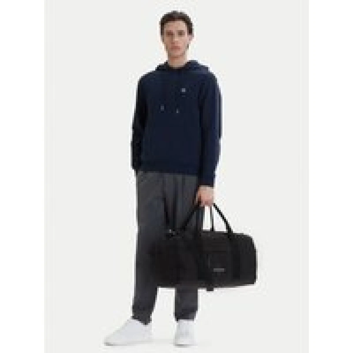 Torbica Calvin Klein Bold Duffle LV04D3413G Črna · záber 1