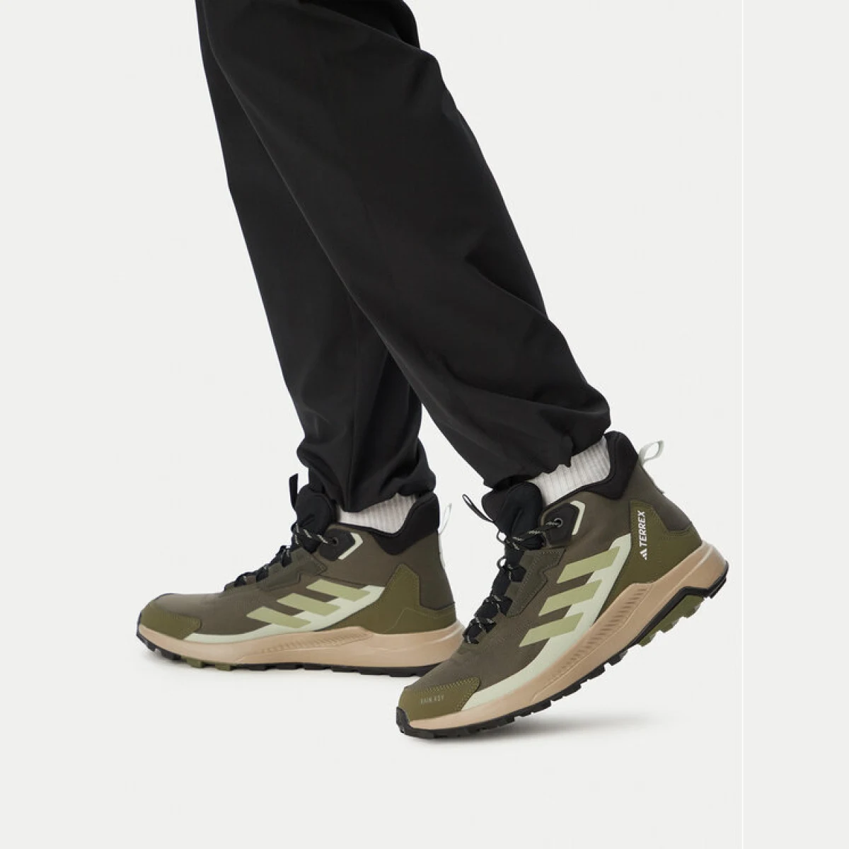 adidas Trekking čevlji Terrex Anylander Mid Rain.Rdy Hiking Shoes JR6594 Rjava - Velikost: 41 ⅓ | Barva: hnedá | Starostna skupina: Odrasli | Spol: Moški · záber 2