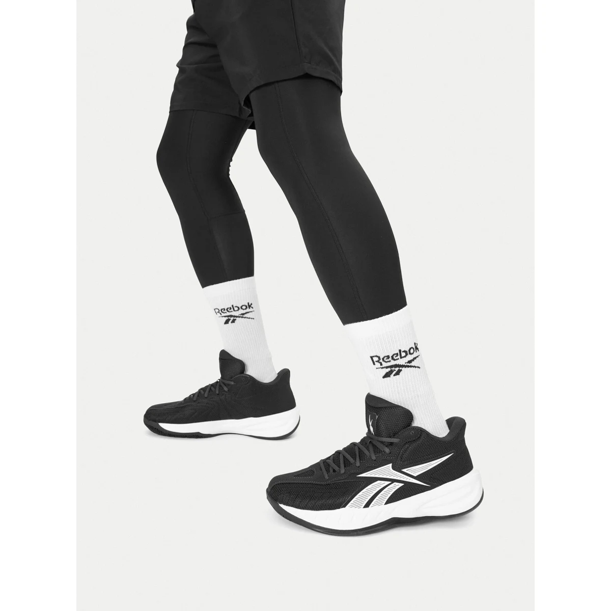 Čevlji za košarko Reebok CEO-PRESS 100246832 Črna - Velikost: 45 ½ | Barva: čierna | Starostna skupina: Odrasli | Spol: Moški · záber 2