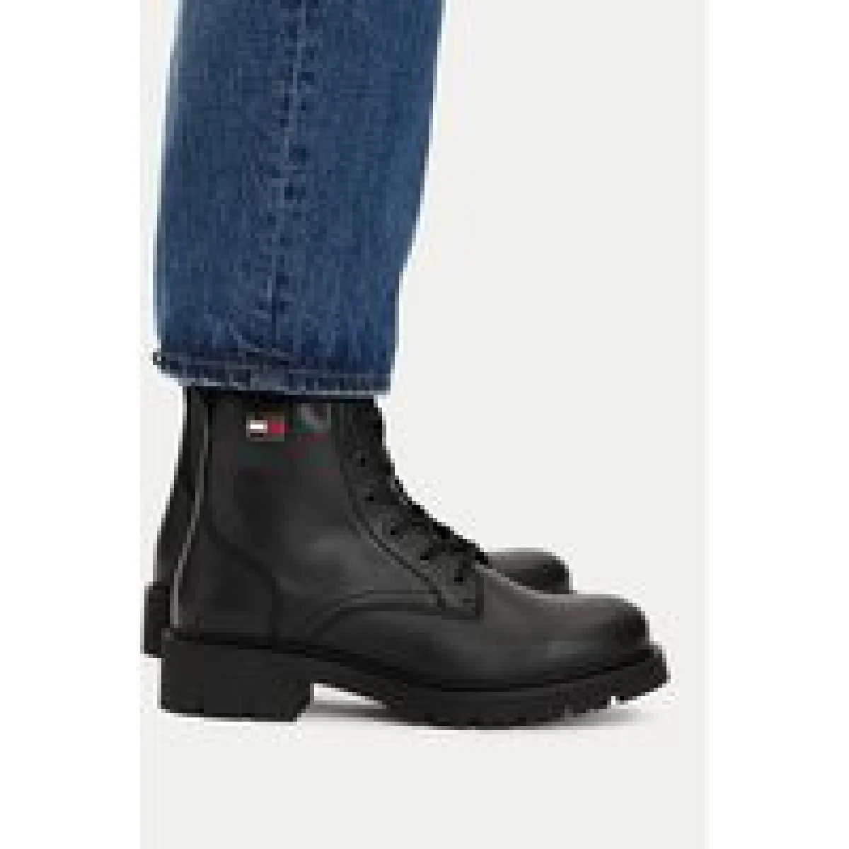 Tommy Jeans Pohodni čevlji Tjw Cleated Lace Up Boots EN0EN03104 Črna - Velikost: 36 | Barva: čierna | Starostna skupina: Odrasli | Spol: Ženske · záber 1