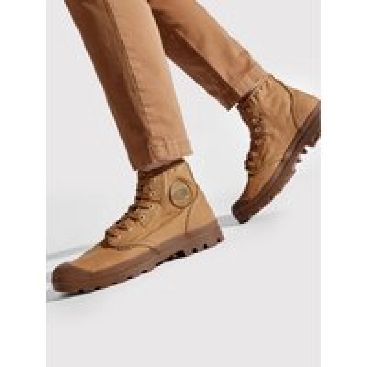 Palladium Pohodni čevlji Pampa Hi 02352-209-M Rjava - Velikost: 44,5 | Barva: hnedá | Starostna skupina: Odrasli | Spol: Moški · záber 1