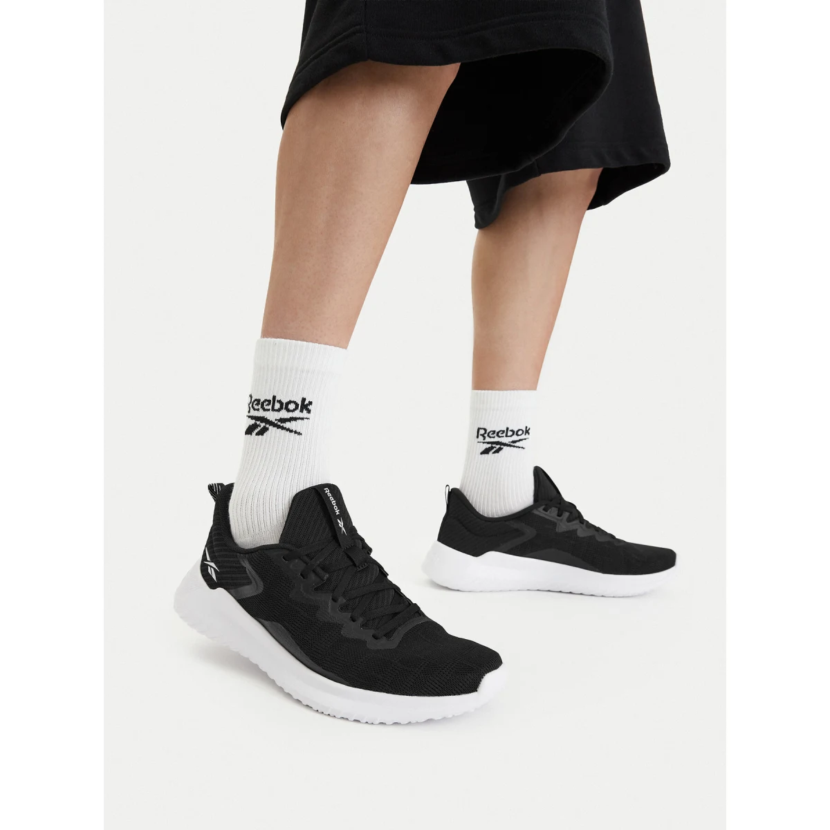 Čevlji za telovadbo Reebok EOSB-FLUXLITE II 100264058 Črna · záber 2