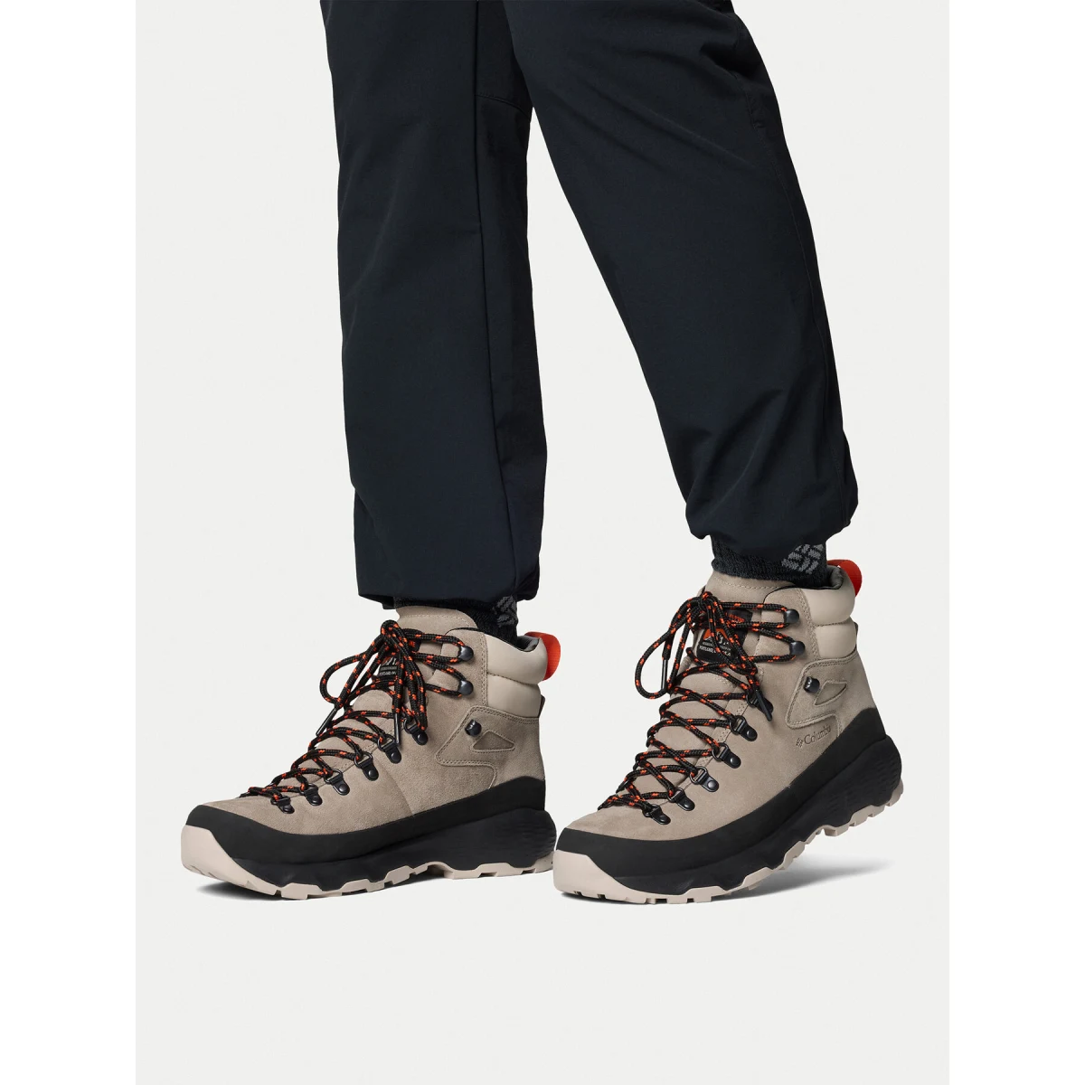 Trekking čevlji Columbia Newton Alpine Pt 2128861 Črna · záber 2