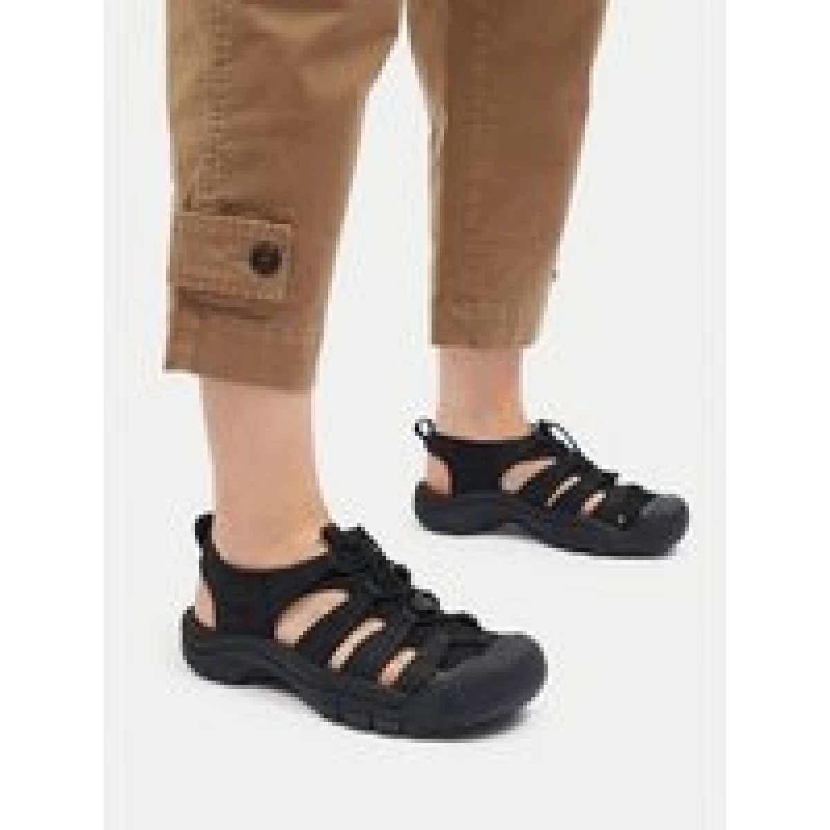 Sandali Keen Newport H2 W 1025028 Črna · záber 1