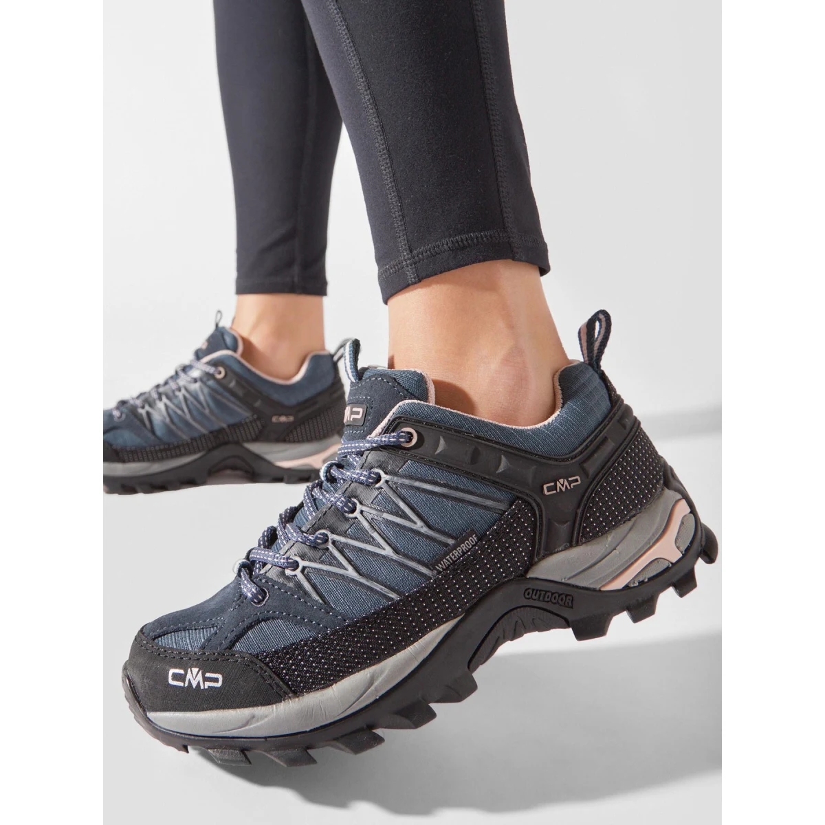 Trekking čevlji CMP Rigel Low Wmn Trekking Shoe Wp 3Q54456 Mornarsko modra · záber 2
