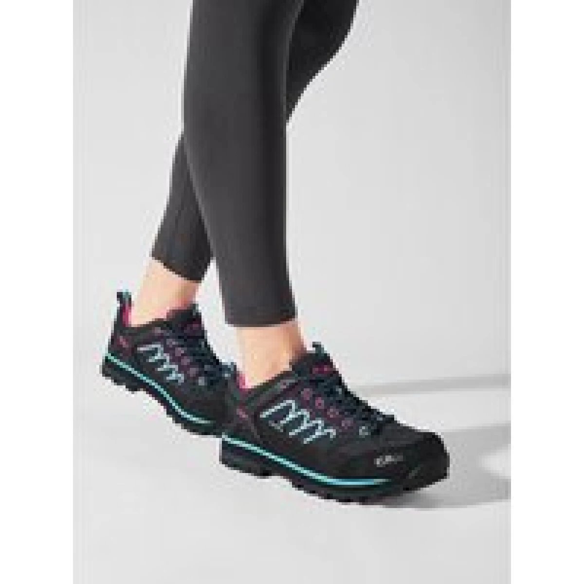CMP Trekking čevlji Moon Low Wmn Trekking Shoe Wp 31Q4786 Črna · záber 1