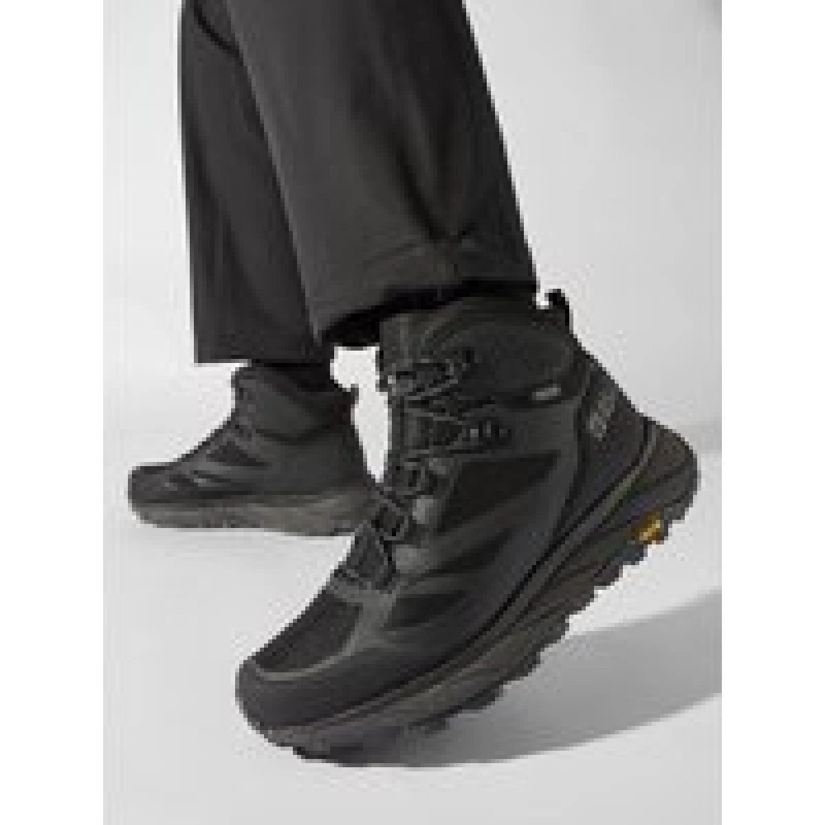 Trekking čevlji Jack Wolfskin Terraventure Texapore Mid M 4051521 Črna - Velikost: 46 | Barva: čierna | Starostna skupina: Odrasli | Spol: Moški · záber 1