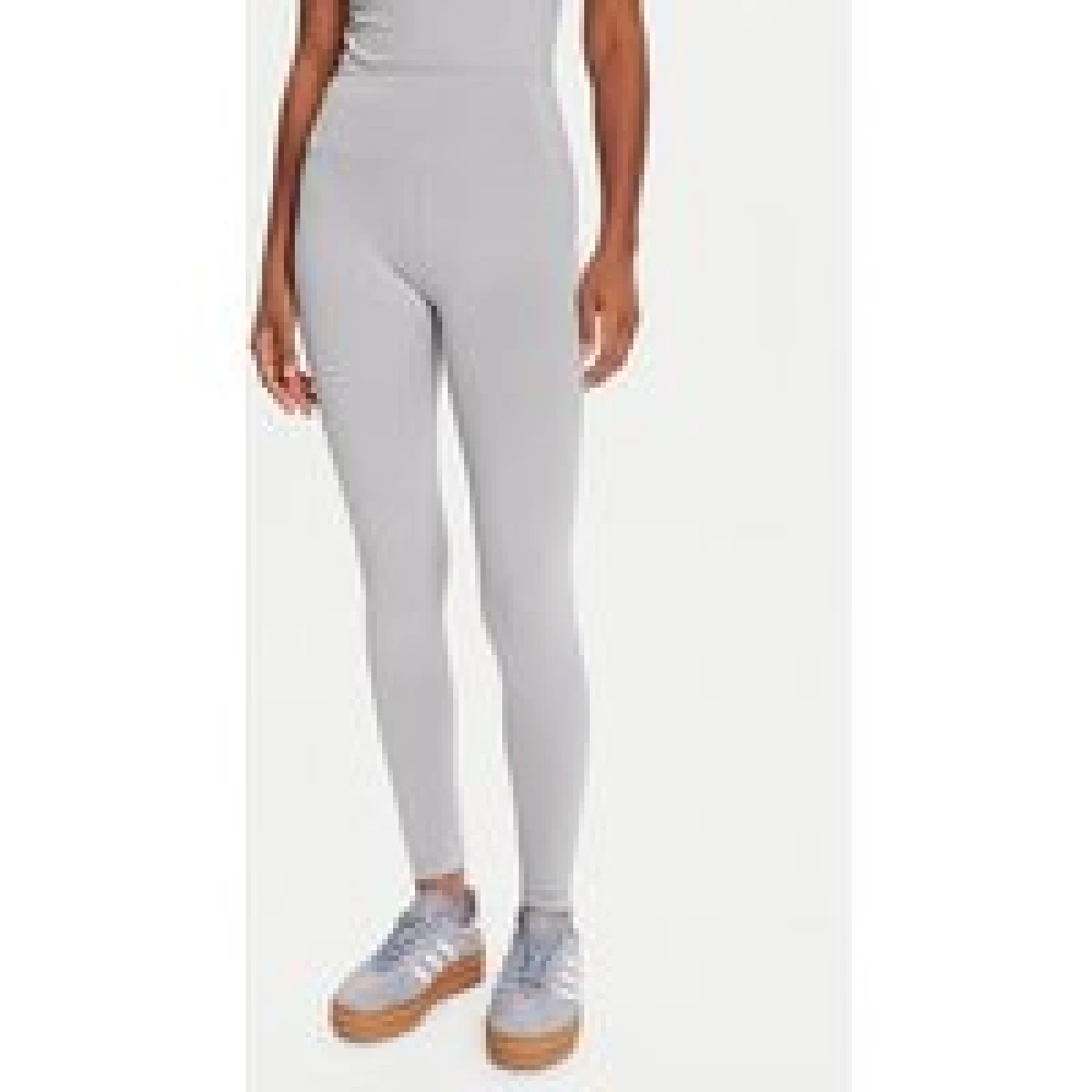 Girlfriend Collective Pajkice Float 4021 Vijolična Slim Fit · záber 1