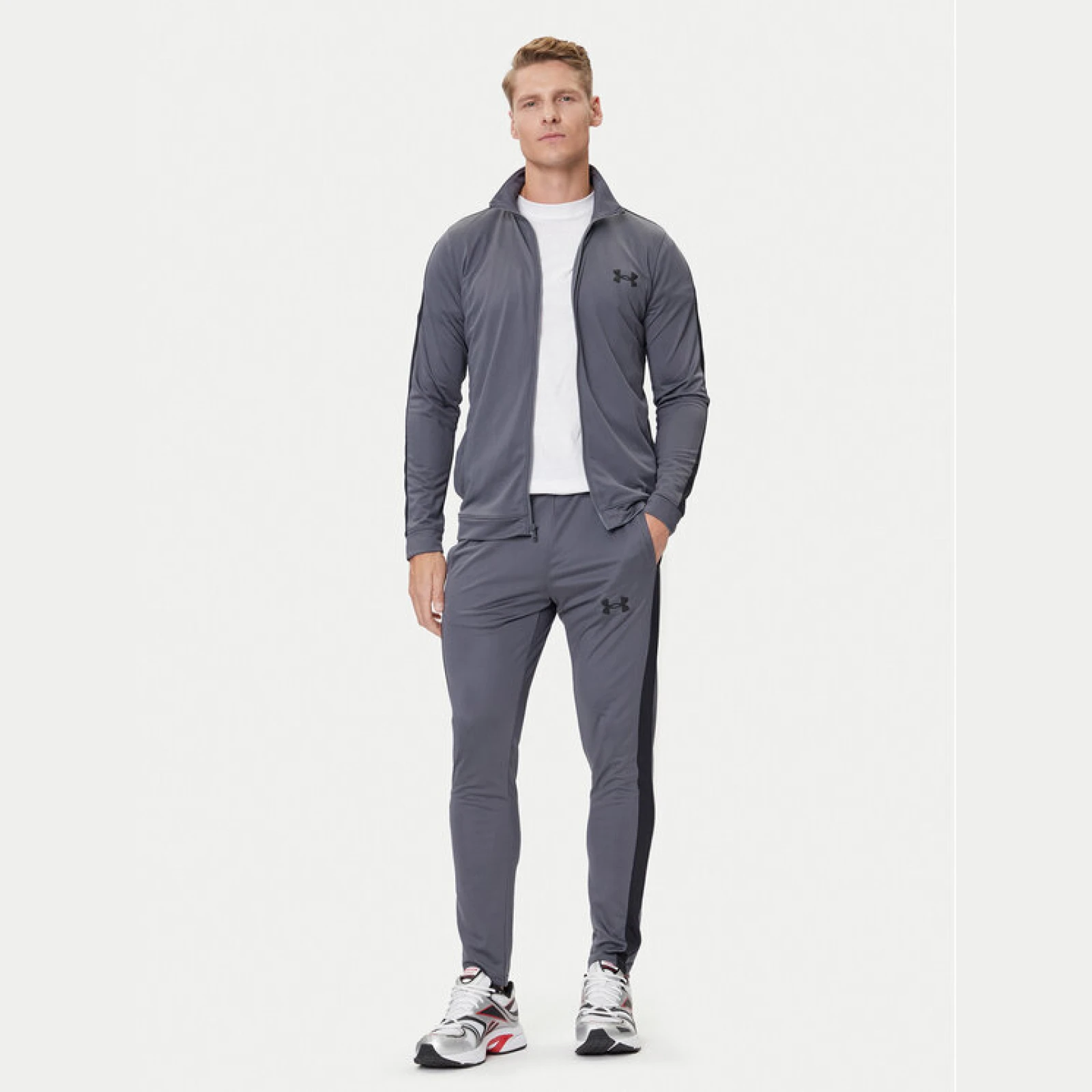 Under Armour Trenirka Ua Knit Track Suit 1357139-025 Siva Fitted Fit · záber 2