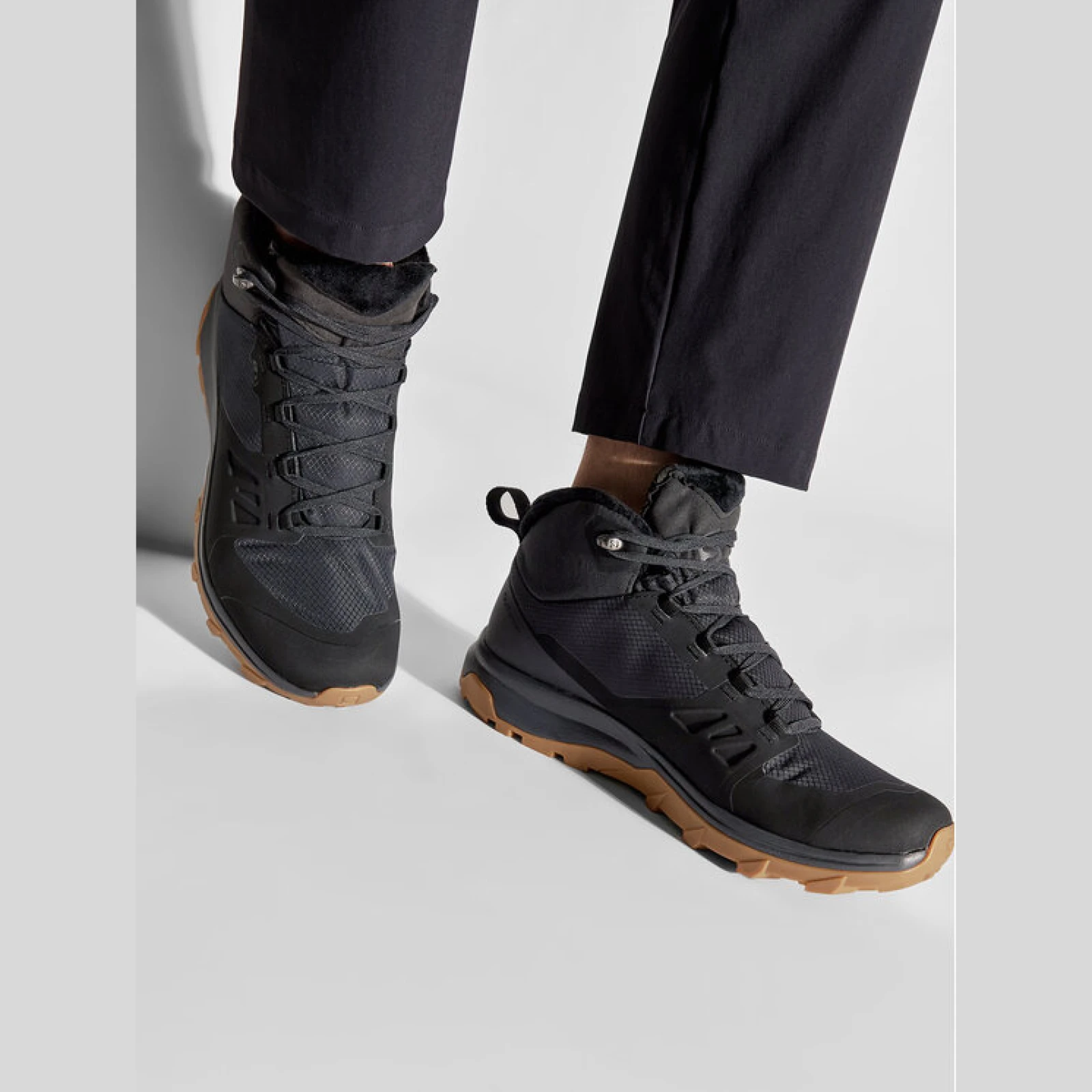 Salomon Trekking čevlji Outsnap Cswp 409220 28 V0 Črna · záber 2