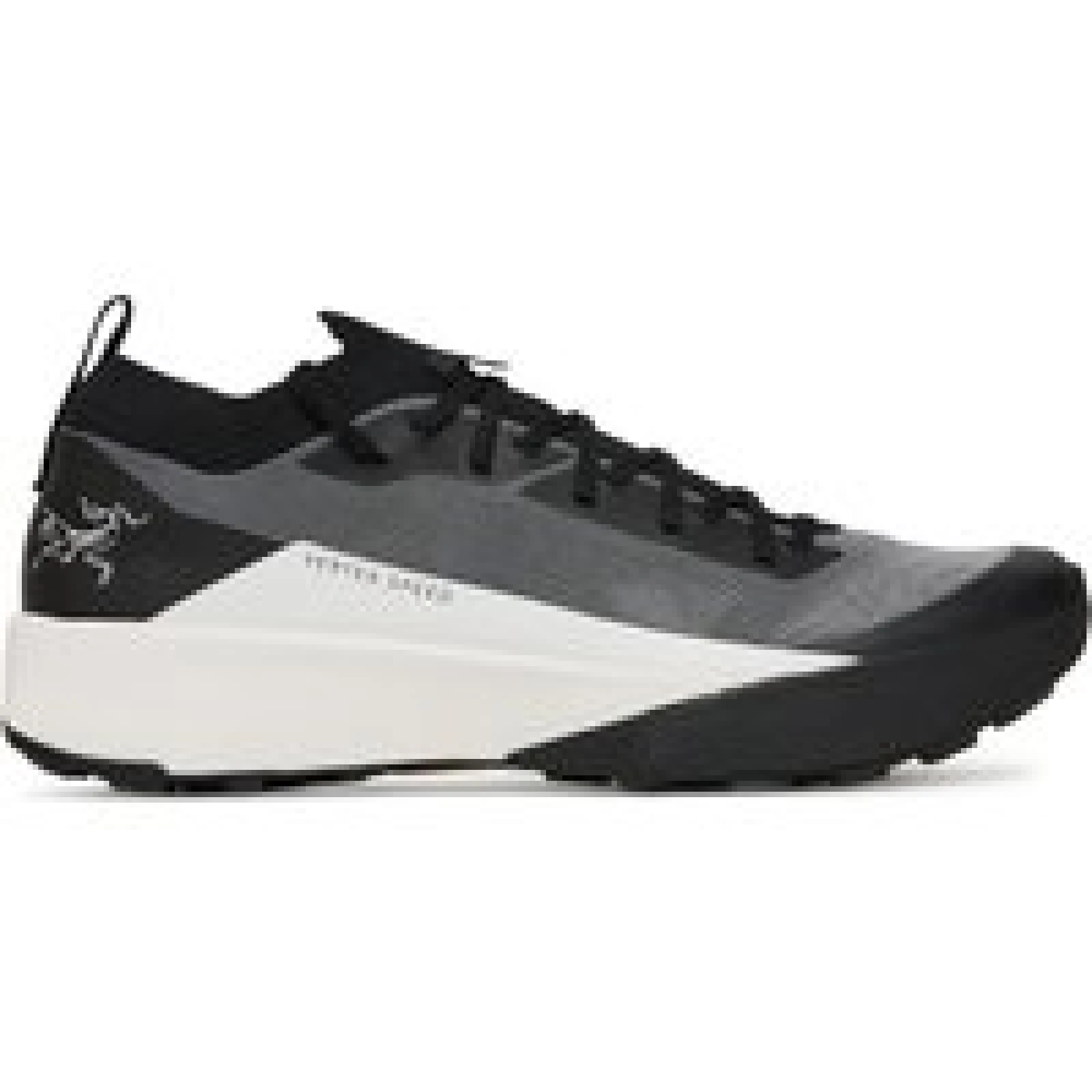 Trekking čevlji Arc'teryx Vertex Speed Low X000009715 Črna - Velikost: 40 | Barva: čierna | Starostna skupina: Odrasli | Spol: Moški · záber 1
