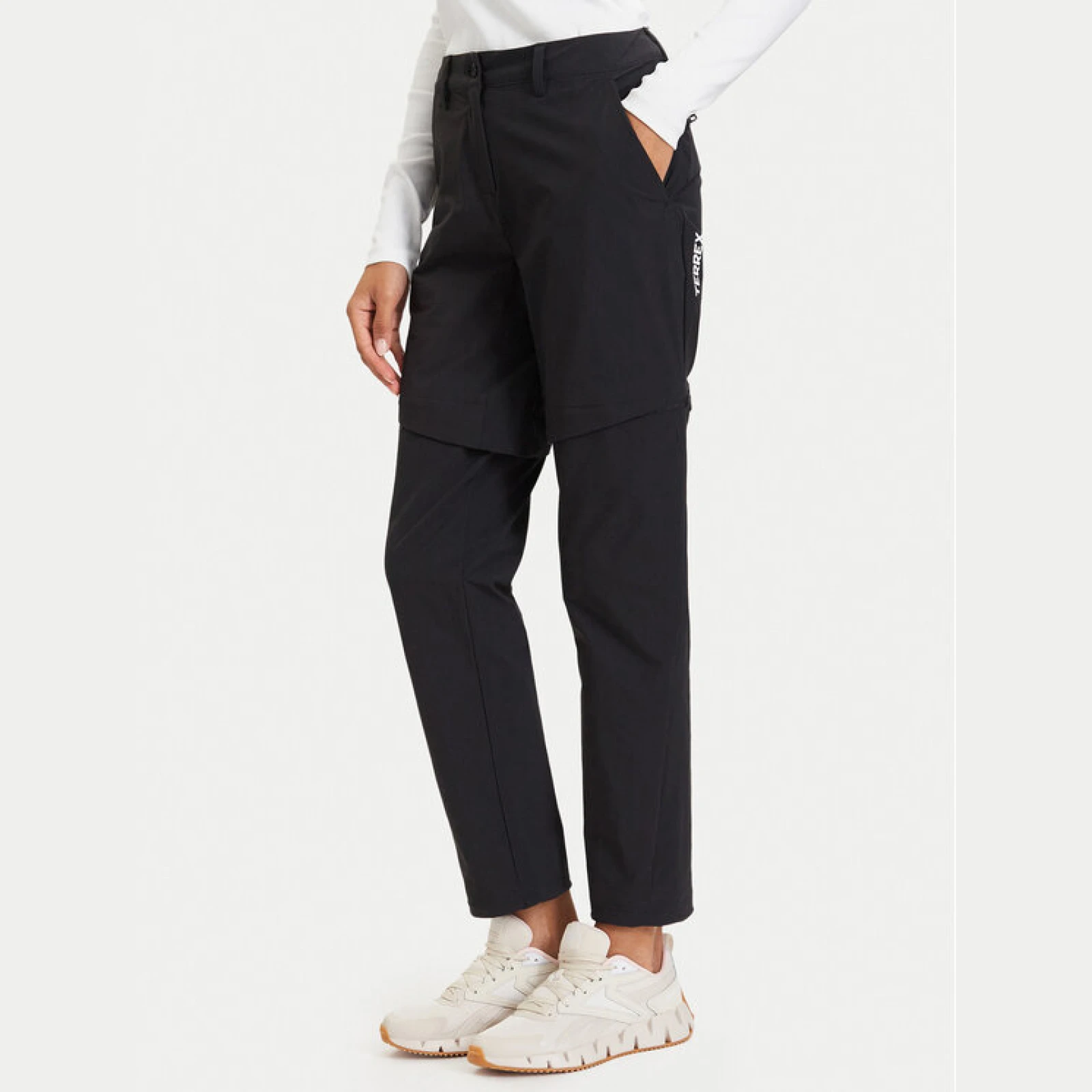 adidas Pohodne hlače Terrex Multi KW7468 Črna Regular Fit - Velikost: 36 | Barva: čierna | Starostna skupina: Odrasli | Spol: Ženske · záber 2
