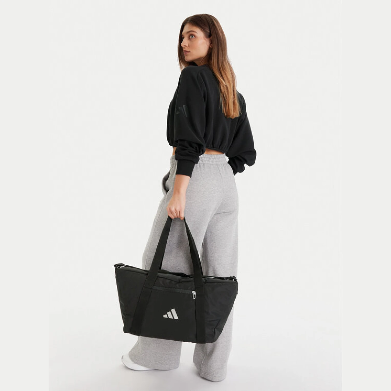 adidas Ročna torba Sport Bag JE3223 Črna · záber 2