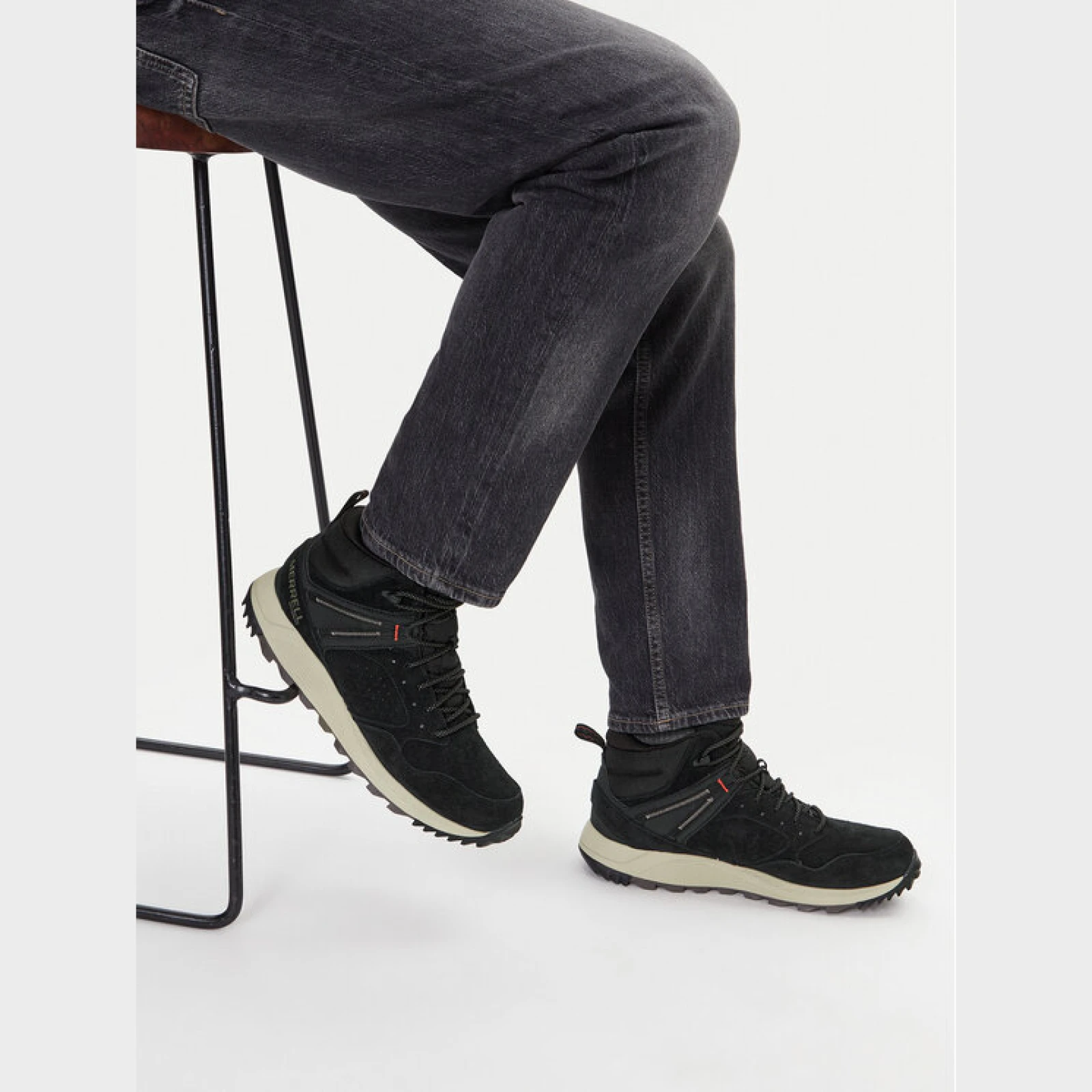 Merrell Pohodni čevlji Wildwood Mid Ltr Wp J068027 Črna - Velikost: 44 | Barva: čierna | Starostna skupina: Odrasli | Spol: Moški · záber 2