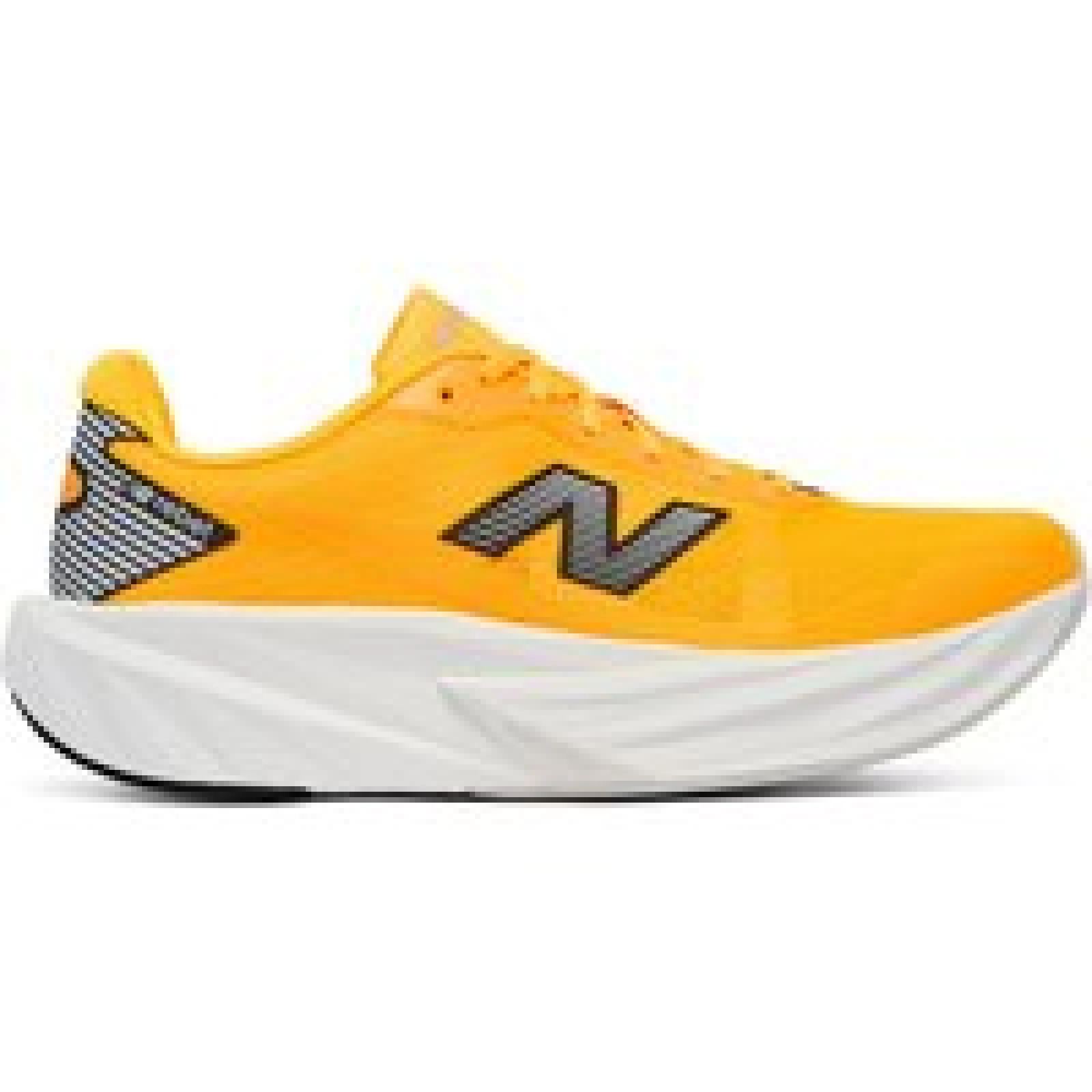 New Balance Tekaški čevlji Fuelcell Rebel V5 MFCX5IM Oranžna · záber 1