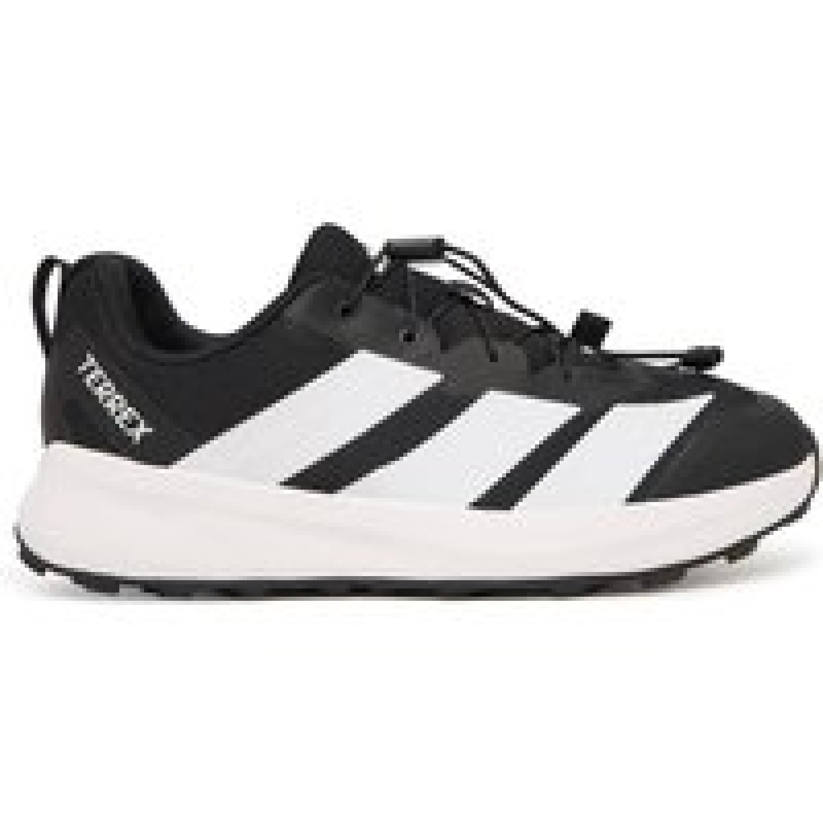 Tekaški čevlji adidas Terrex Agravic Trail Running Kids JR6633 Črna · záber 1