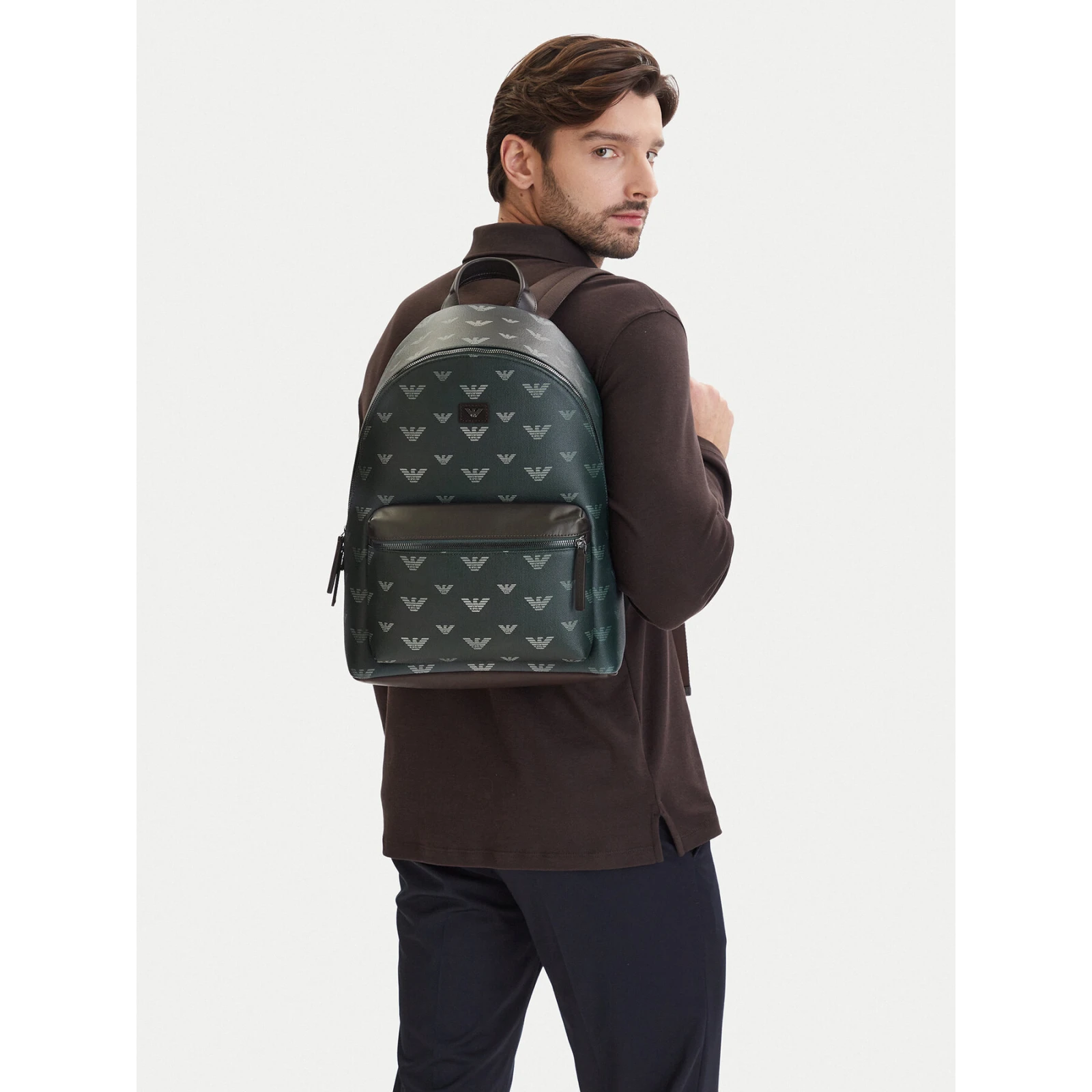 Nahrbtnik Emporio Armani EM005666 AF23972 MB542 Mornarsko modra · záber 2
