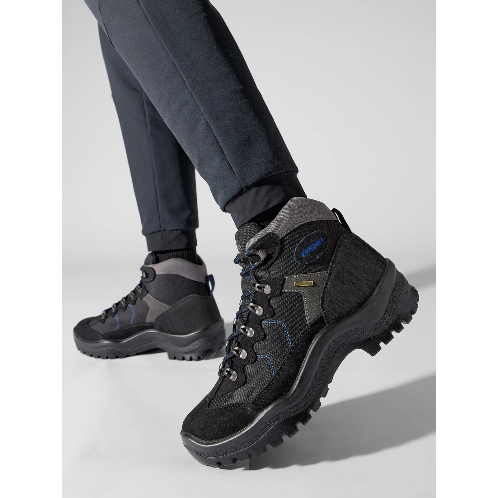 Trekking čevlji Grisport 13610S70G Črna · záber 2