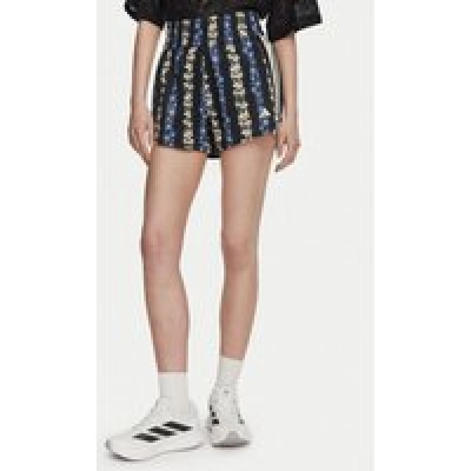 adidas Športne kratke hlače Farm Rio Pacer KR0228 Črna Loose Fit - Velikost: XS | Barva: čierna | Starostna skupina: Odrasli | Spol: Ženske · záber 1