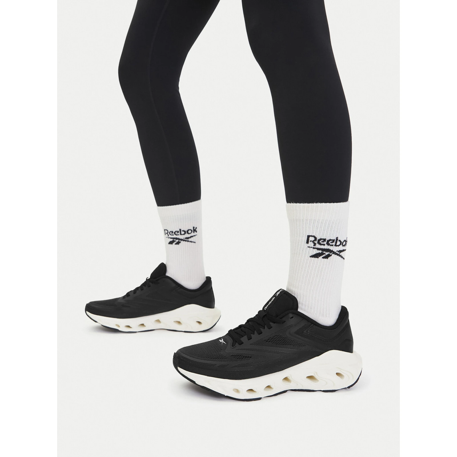 Tekaški čevlji Reebok EO-FUEL FLEX RUN 100239318 Črna · záber 2