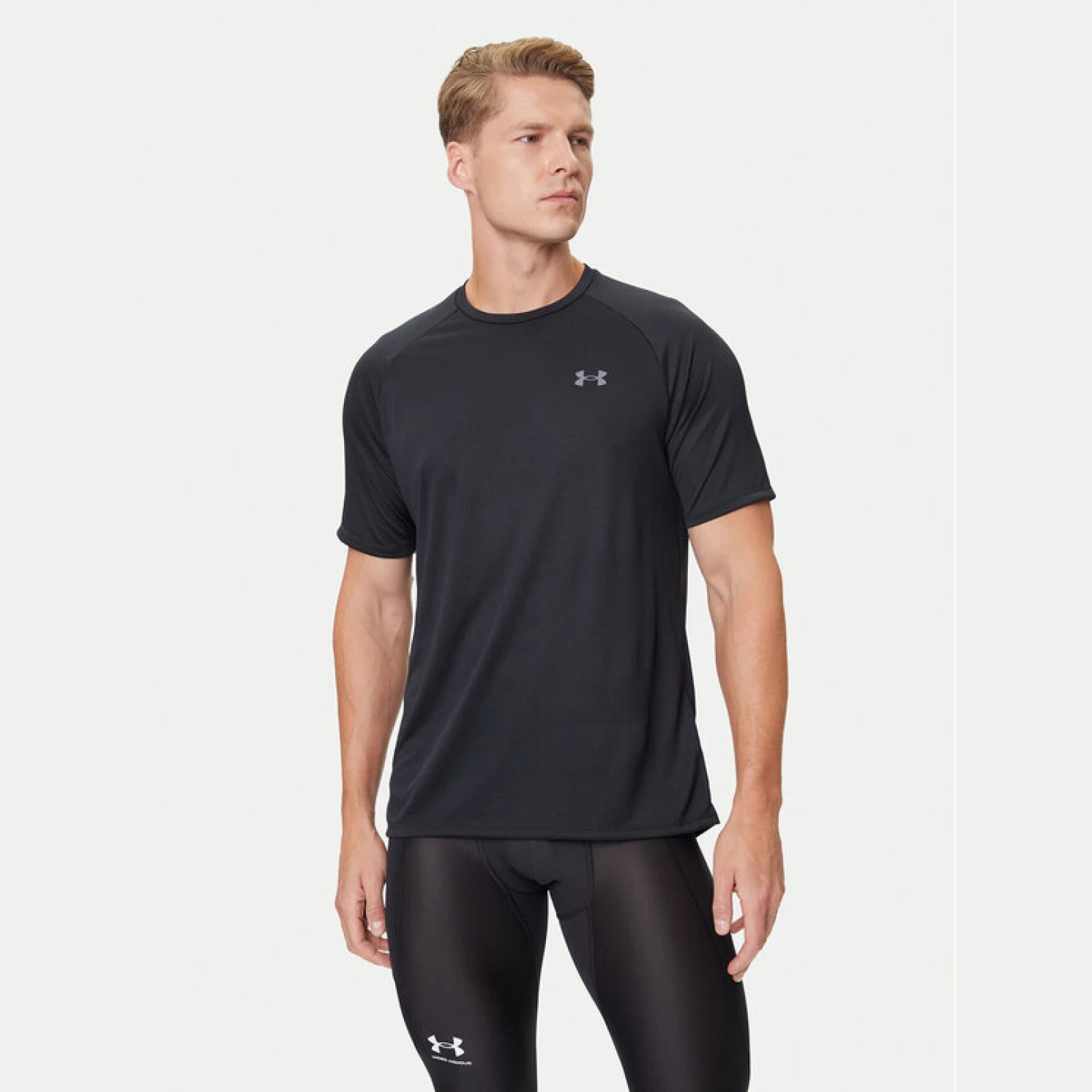 Under Armour Majica 1326413 Črna Regular Fit - Velikost: XXL | Barva: čierna | Starostna skupina: Odrasli | Spol: Moški · záber 2