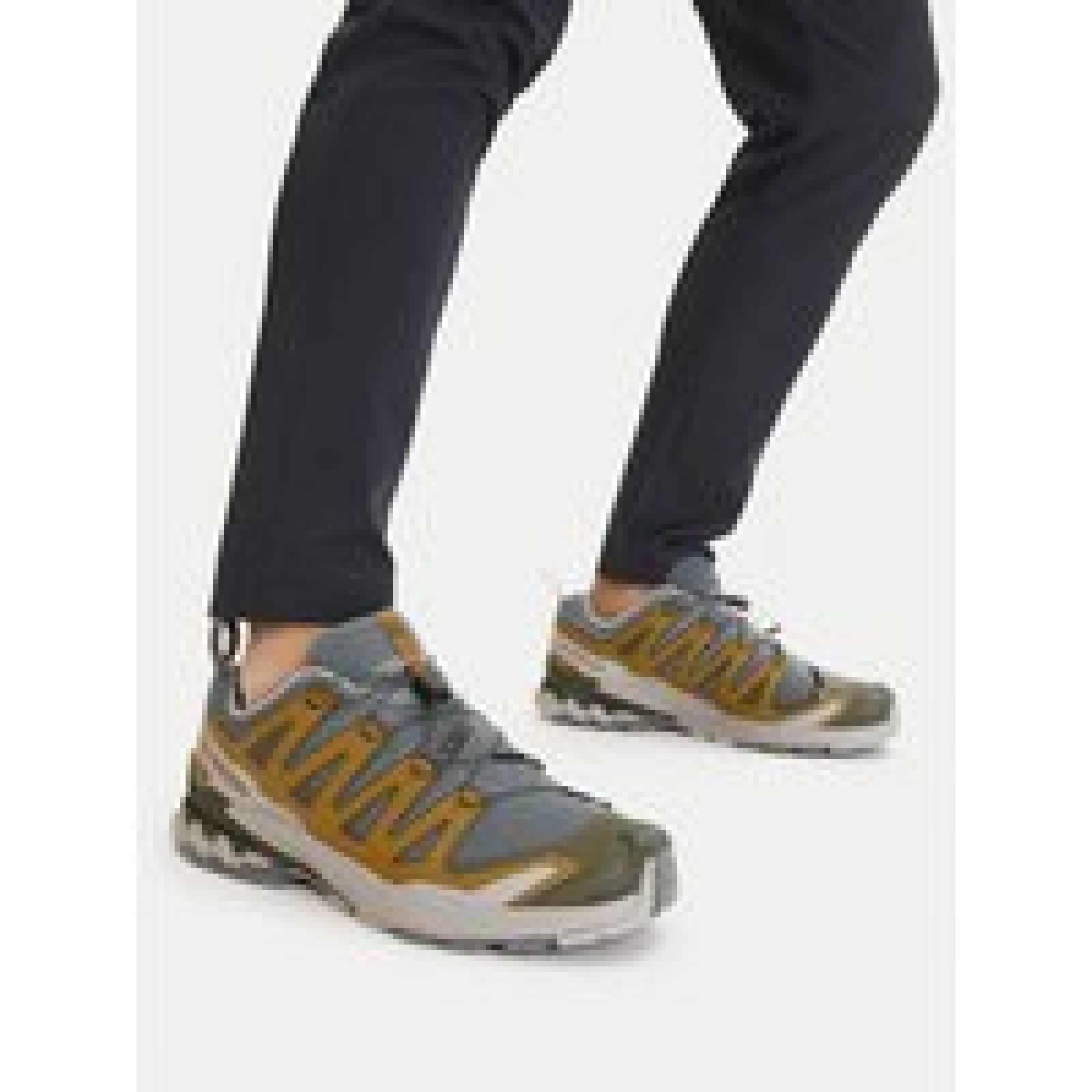 Trekking čevlji Salomon Xa Pro 3D V9 L49229900 Pisana - Velikost: 46 | Barva: viacfarebná | Starostna skupina: Odrasli | Spol: Moški · záber 1