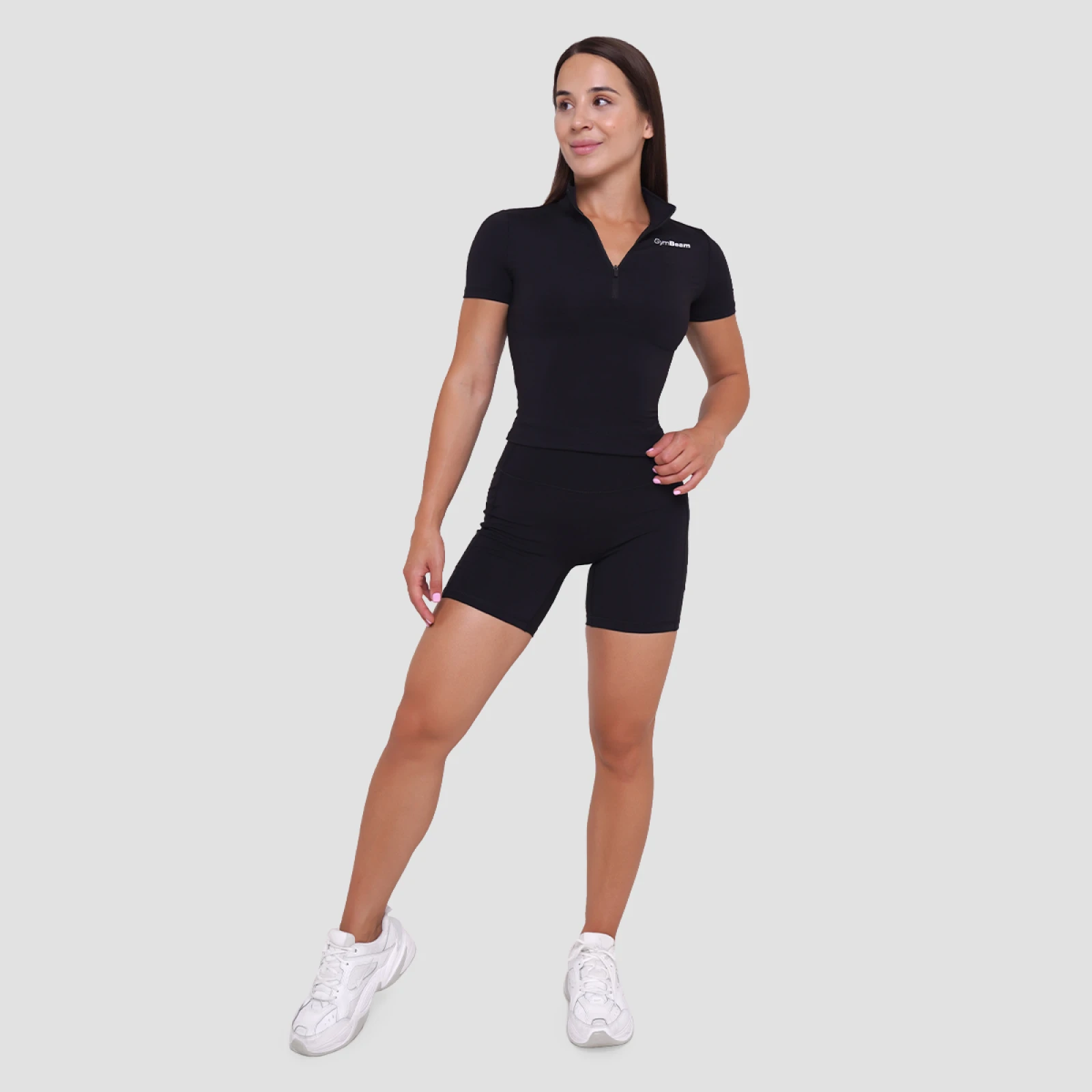 GymBeam Ženska kratka majica Ignite Black - Velikost: XS | Barva: čierna | Starostna skupina: Odrasli | Teža: 0,122 g | Pakiranje: 120 · záber 6