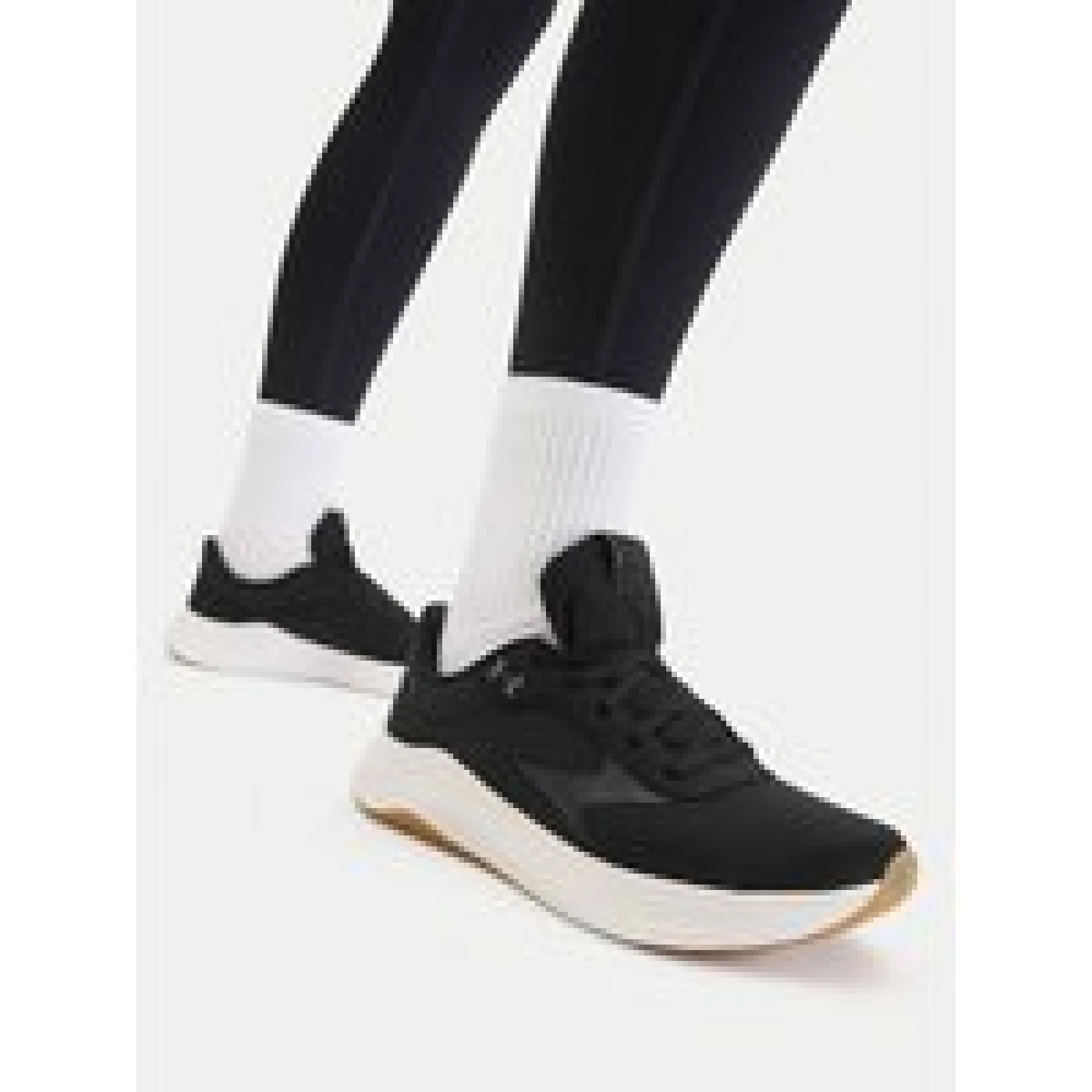 Čevlji za telovadbo Under Armour UA W Aurora 3 6000760 Črna · záber 1