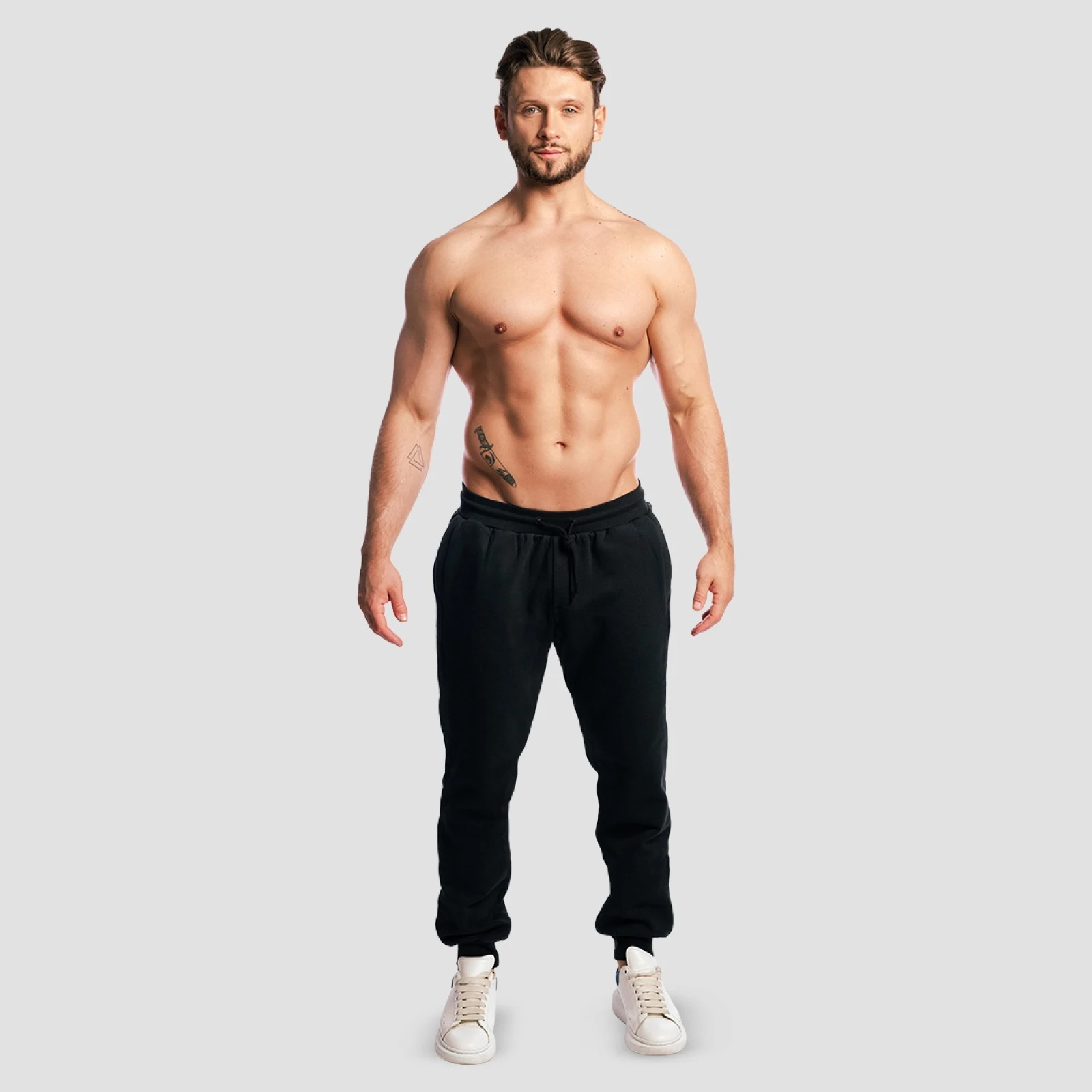 GymBeam Trenirka Base Black - Barva: čierna | Starostna skupina: Odrasli | Teža: 0,7 g | Pakiranje: 24 · záber 6
