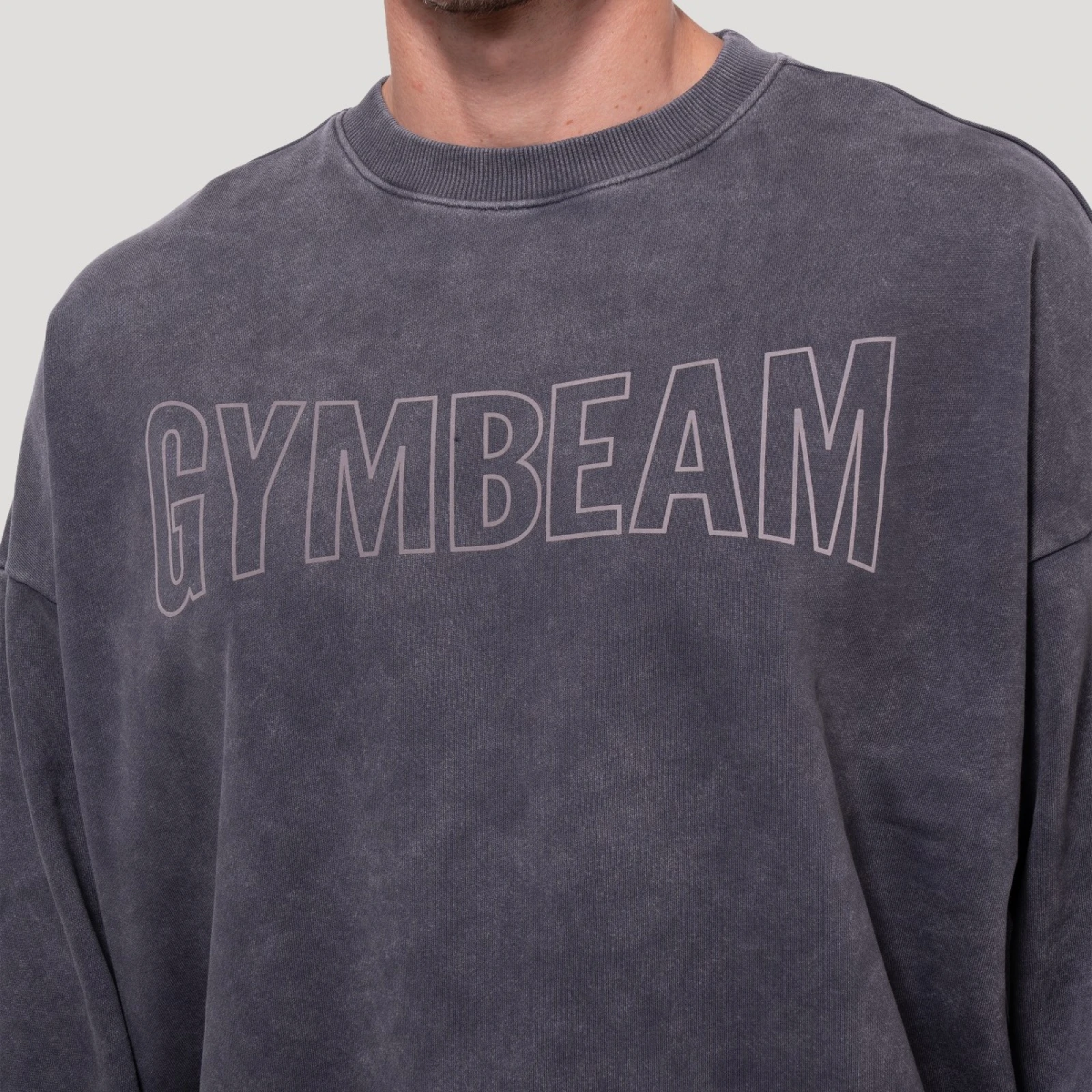 GymBeam Pulover Persistence Washed Gray · záber 2