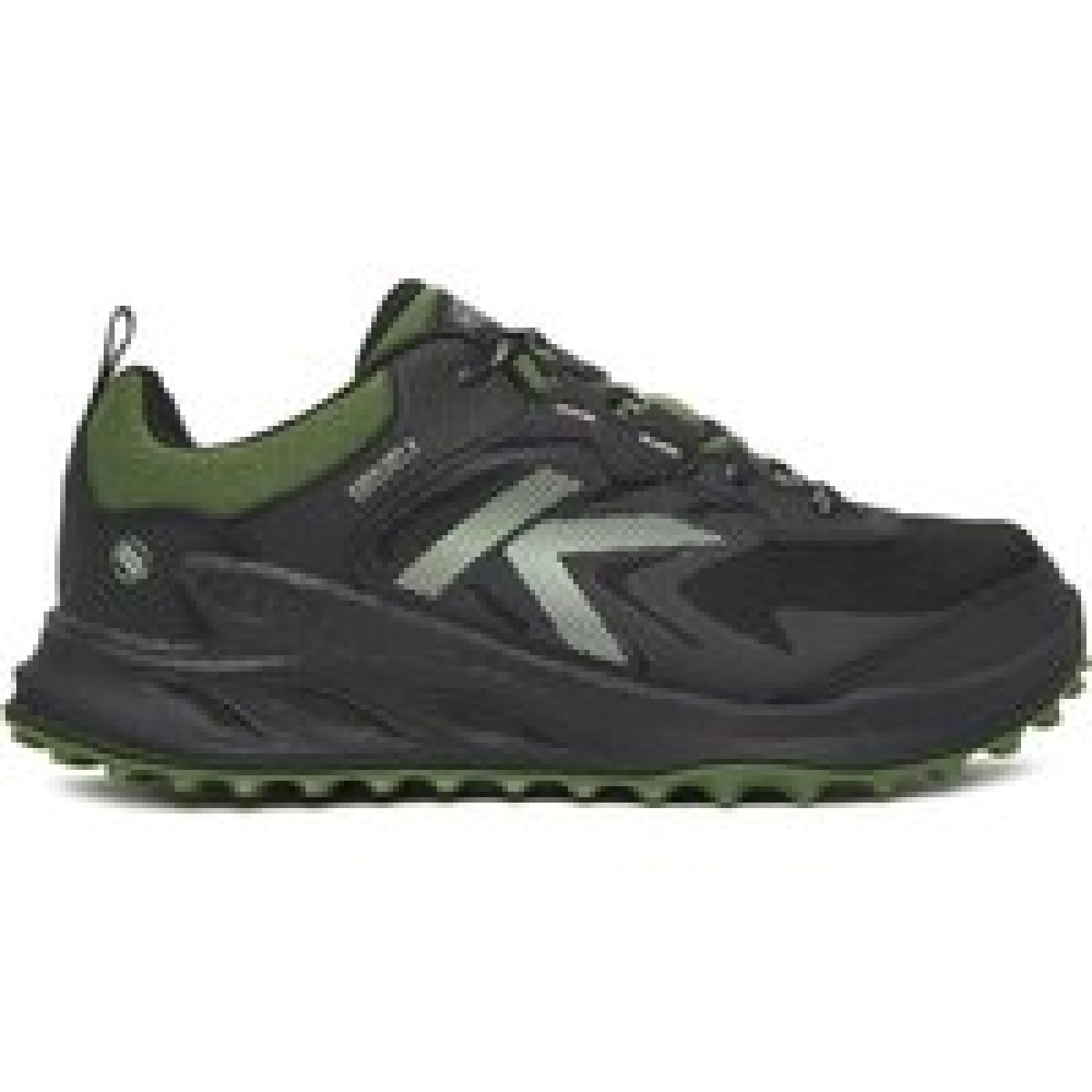 Trekking čevlji Keen Zionic Wp 1031134 Črna · záber 1
