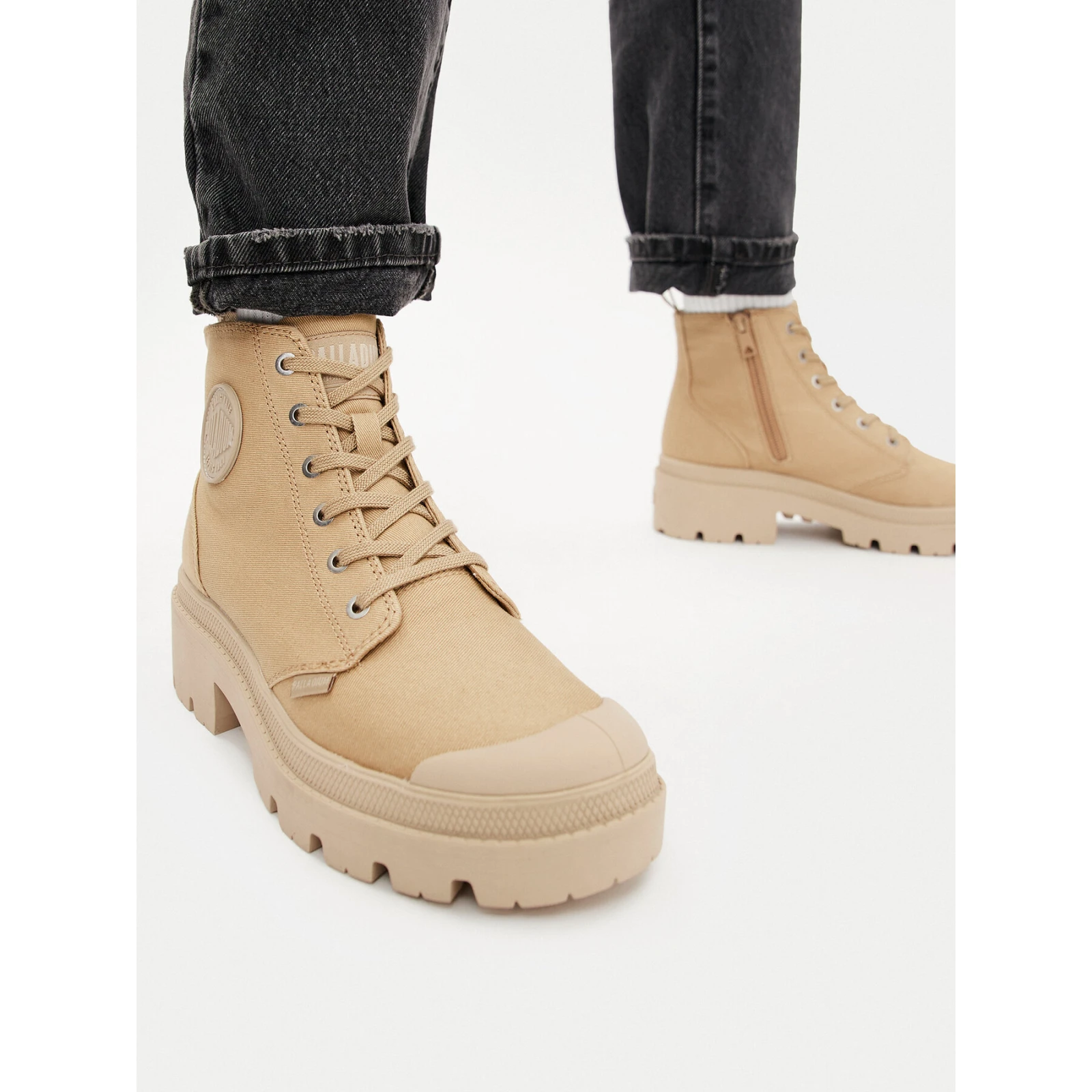 Pohodni čevlji Palladium Pallabase Twill 96907-227-M Bež · záber 2